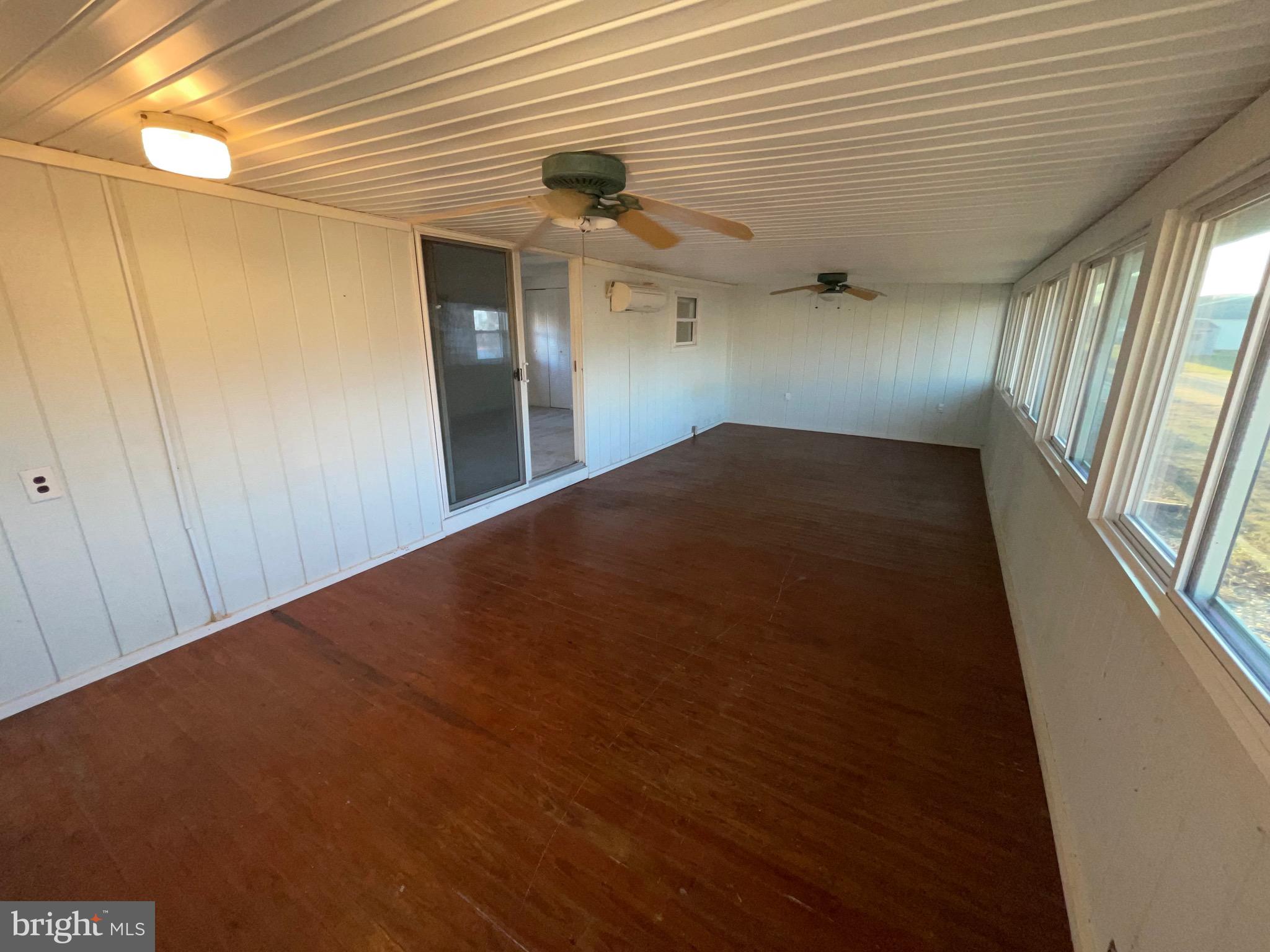 BANKS ACRES - Residential