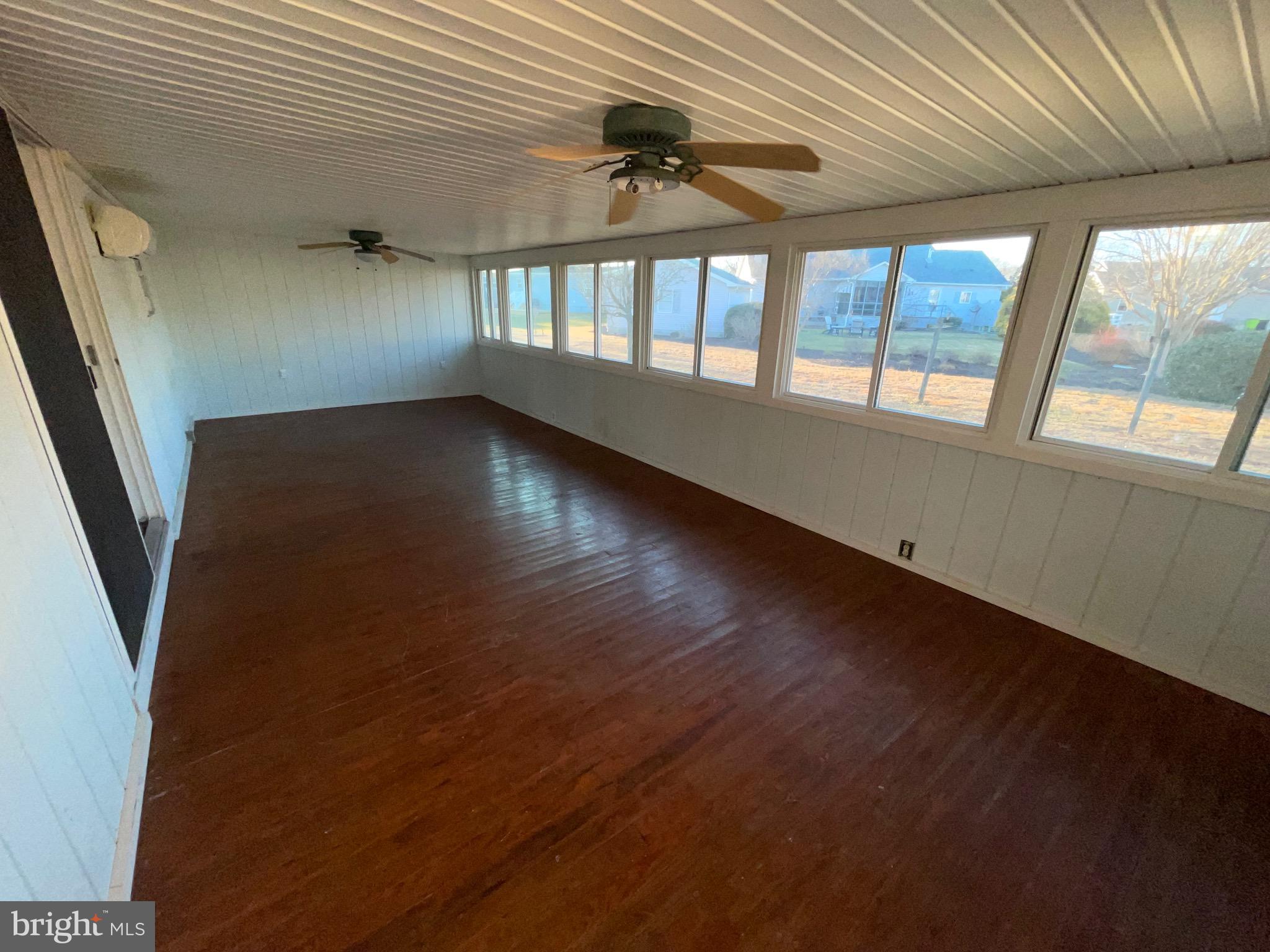 BANKS ACRES - Residential