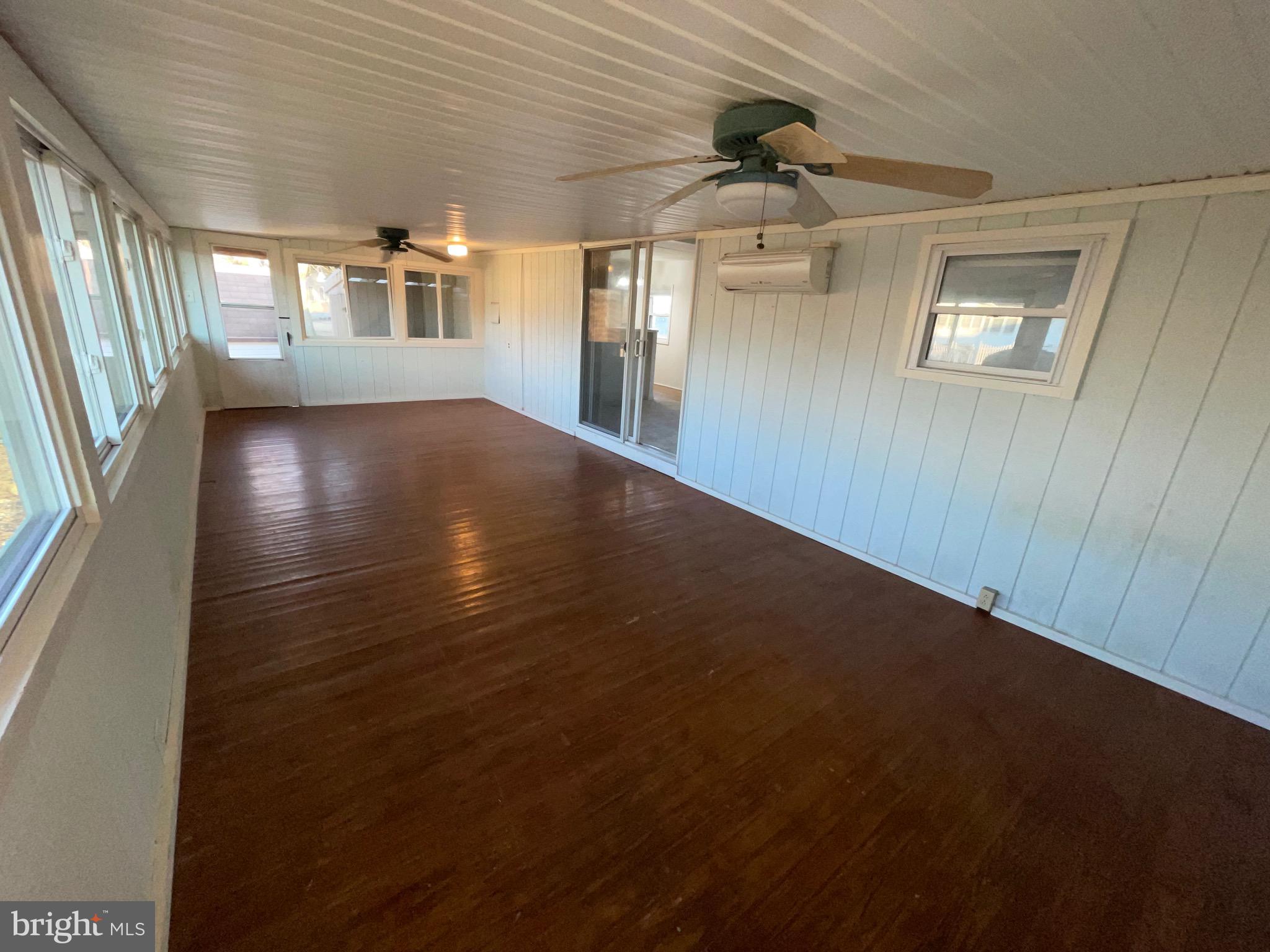 BANKS ACRES - Residential