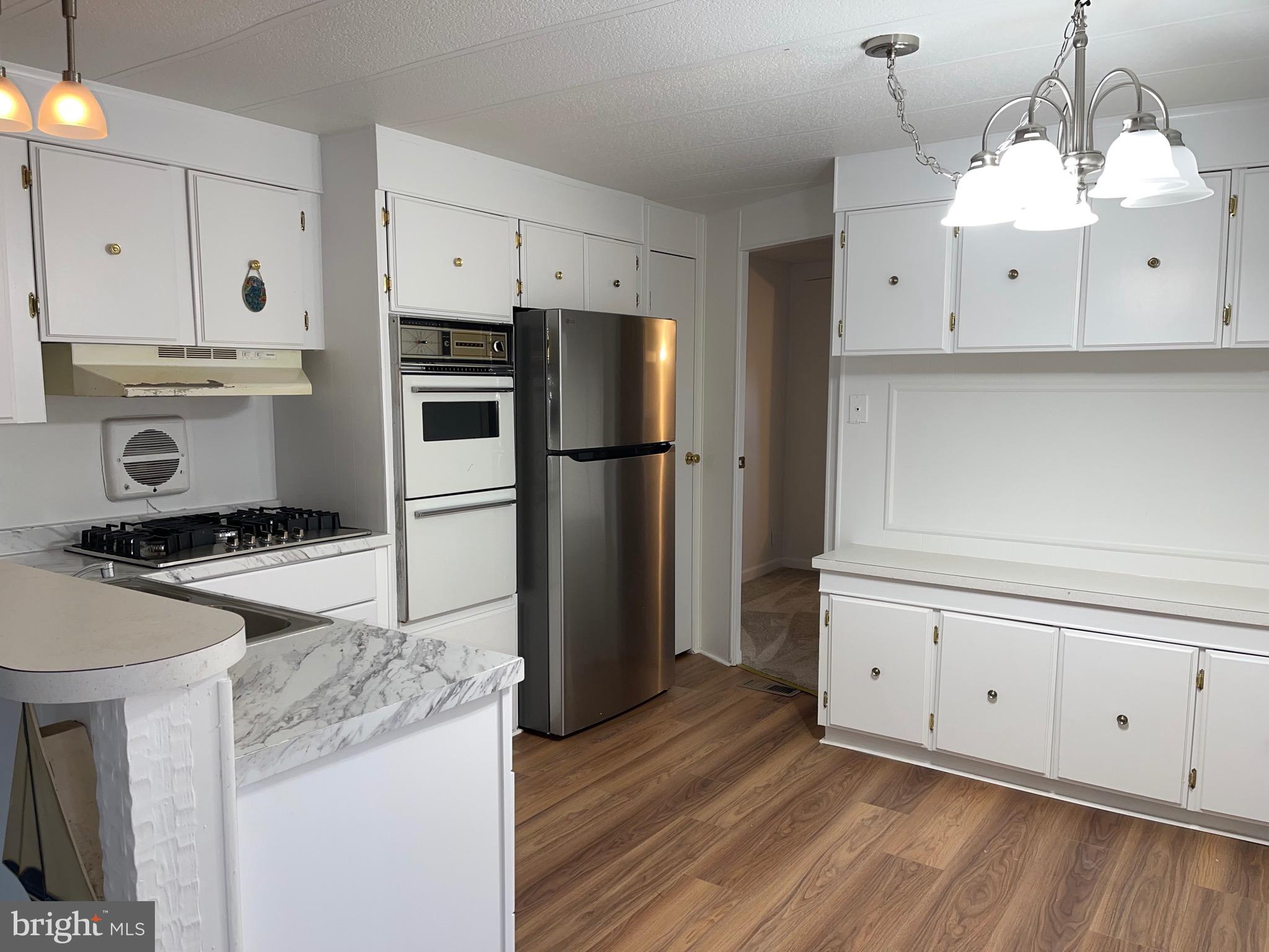 BANKS ACRES - Residential