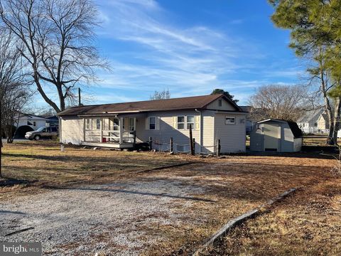 Homes For Sale - 36907 Club House Road<br/> OCEAN VIEW, DE 19970