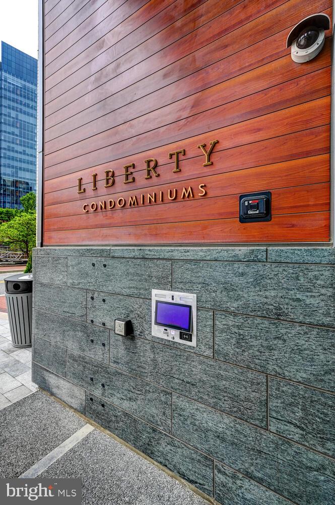 HARBOR EAST - Residential