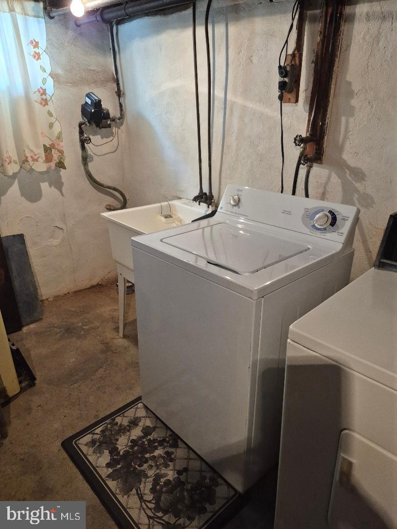 LOWER MOYAMENSING - Residential