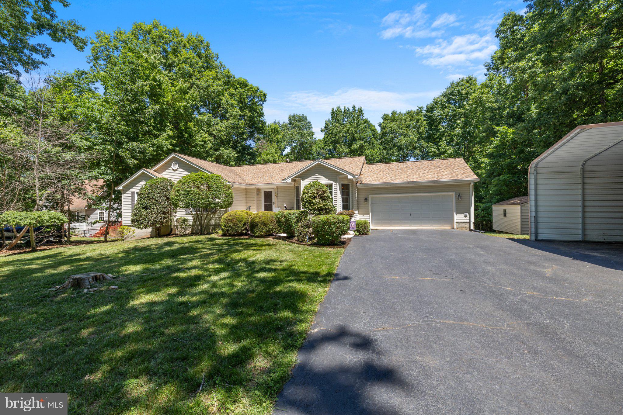 EDGEWOOD BAY - Residential