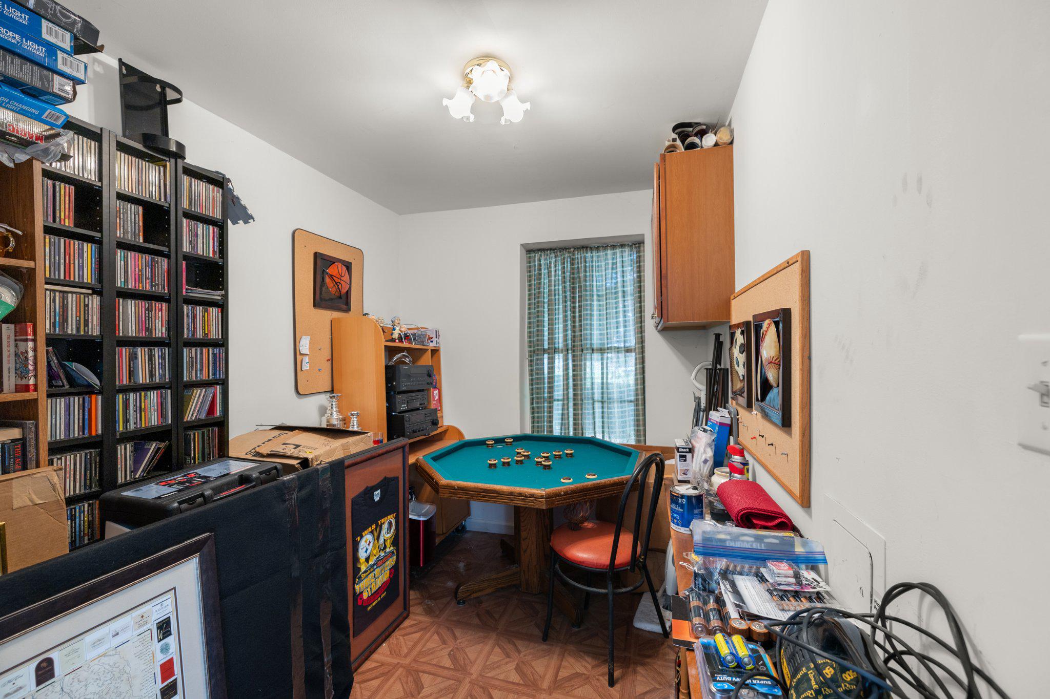 EDGEWOOD BAY - Residential