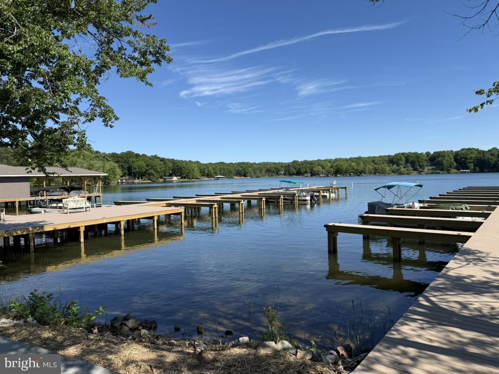 EDGEWOOD BAY - Residential