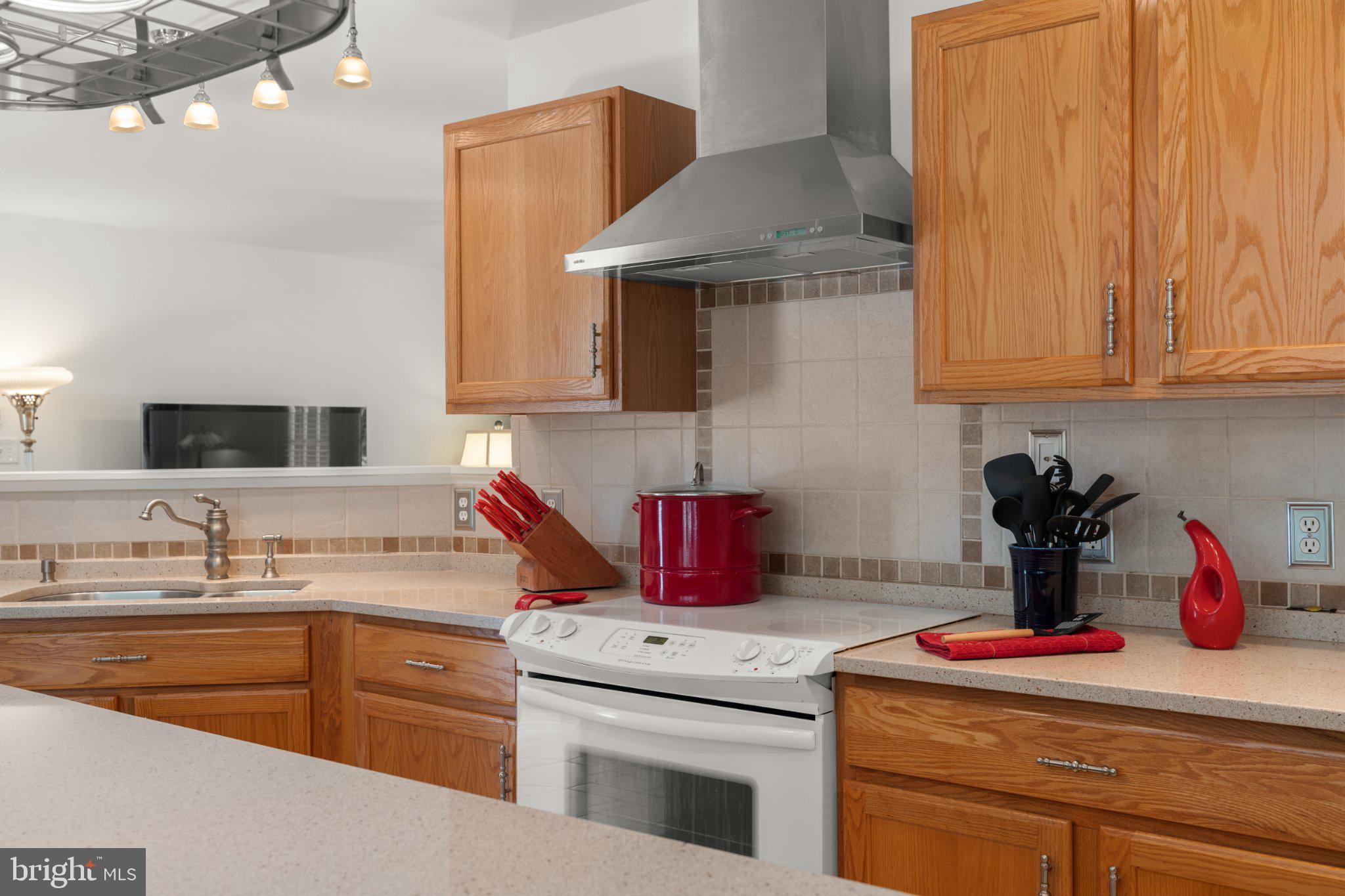 EDGEWOOD BAY - Residential