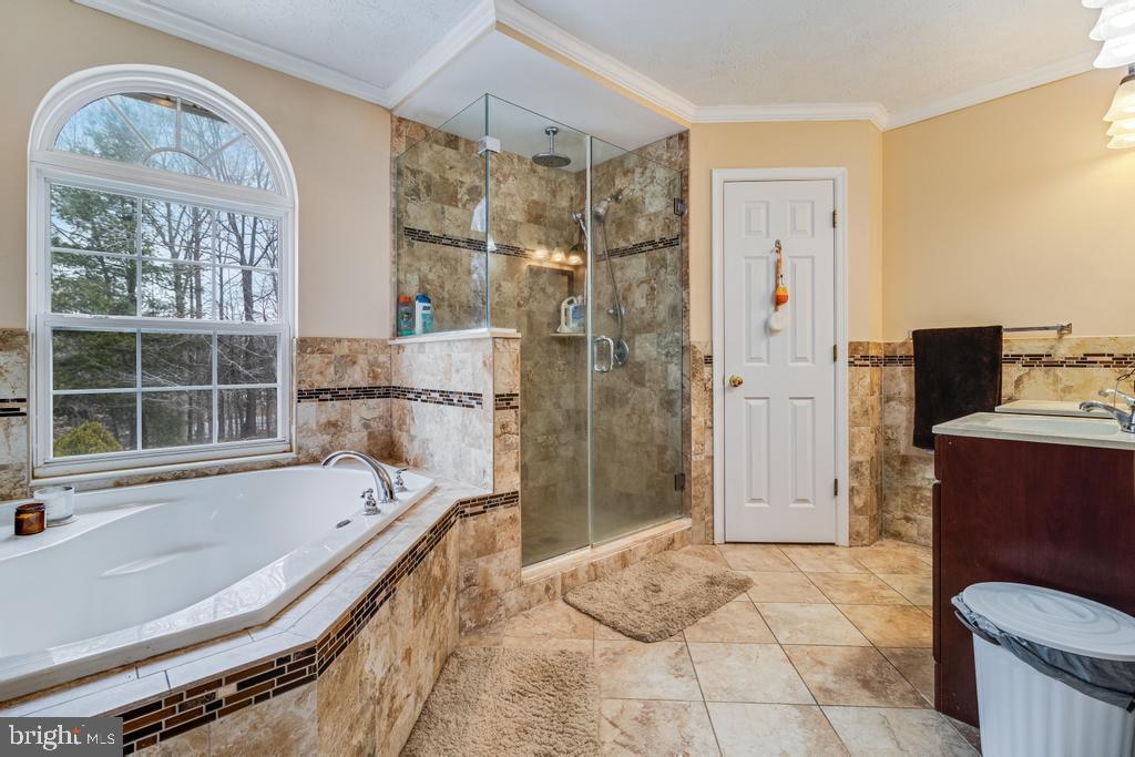 CASTLE CREST ESTATES - Residential