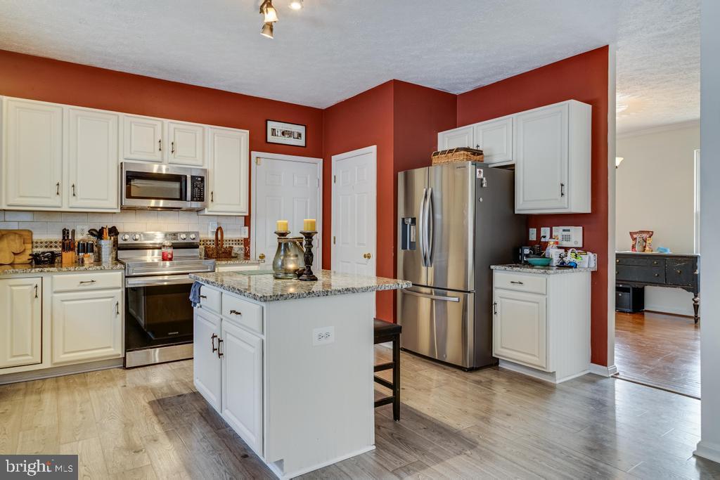 CASTLE CREST ESTATES - Residential