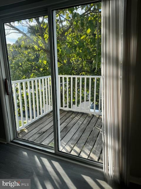 CHESTERFIELD GARDEN CONDOMINIUM - Residential Lease