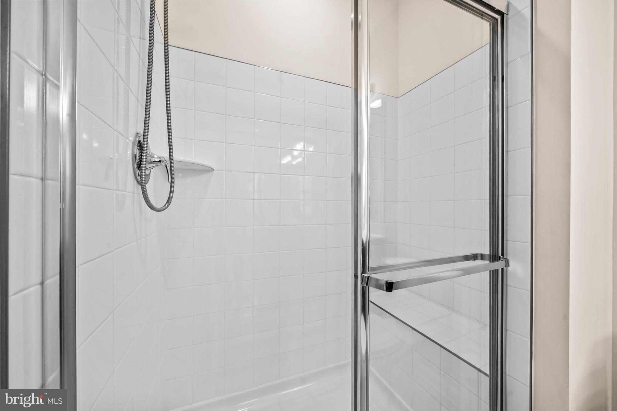 TOWNS AT MARKET COMMONS - Residential