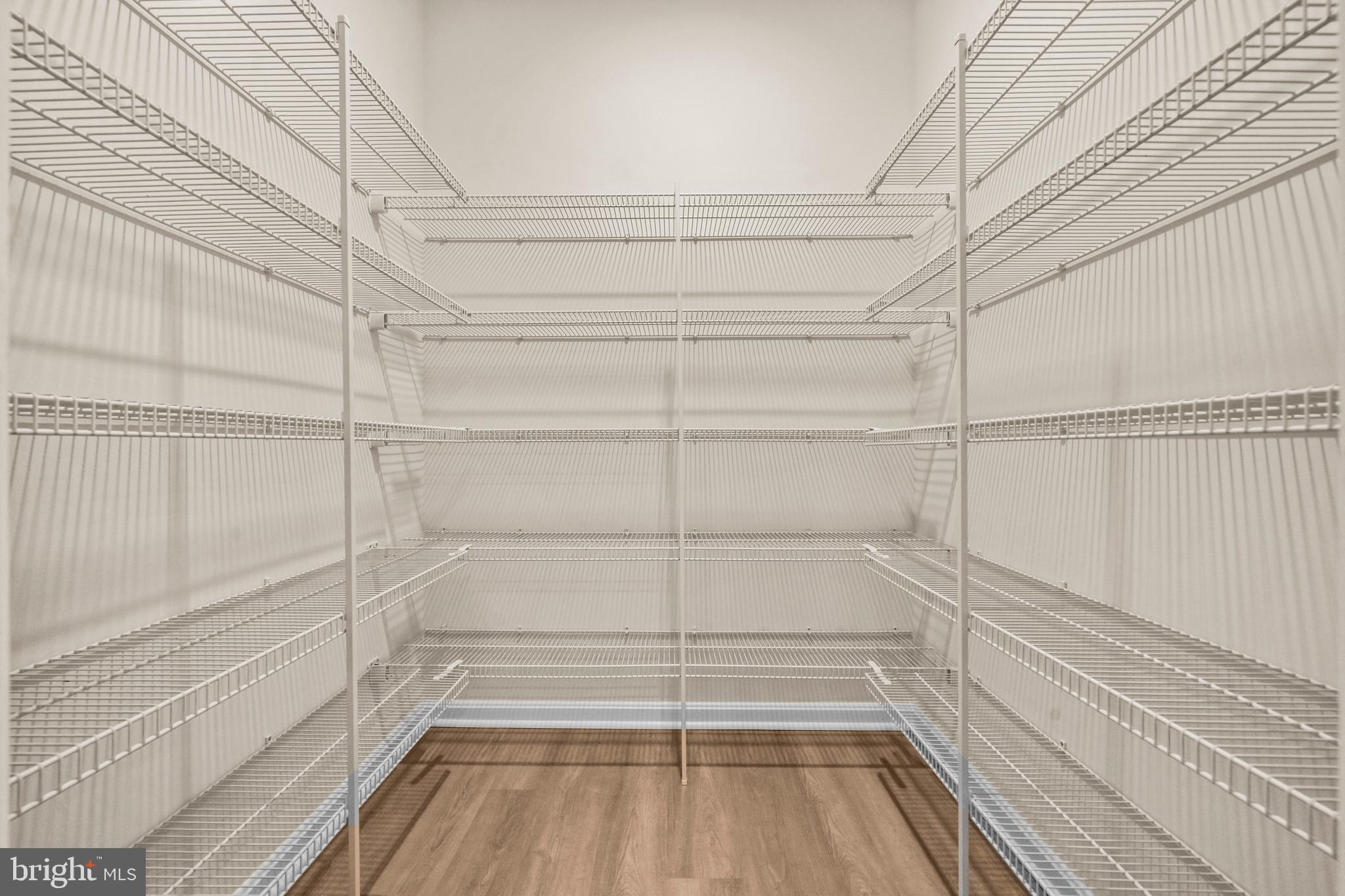 TOWNS AT MARKET COMMONS - Residential