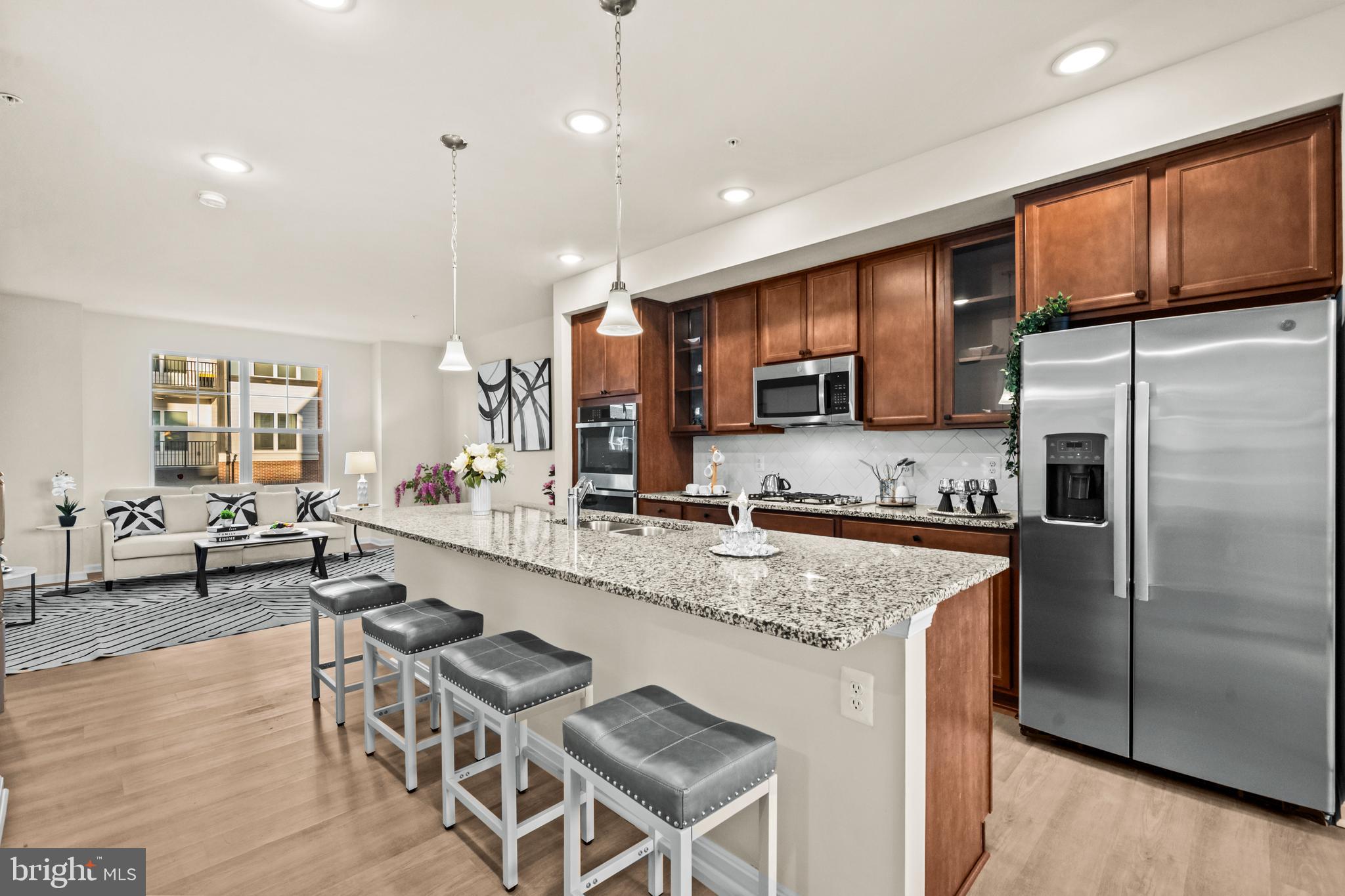 TOWNS AT MARKET COMMONS - Residential