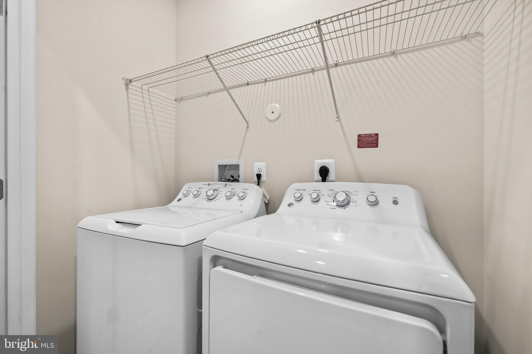 TOWNS AT MARKET COMMONS - Residential