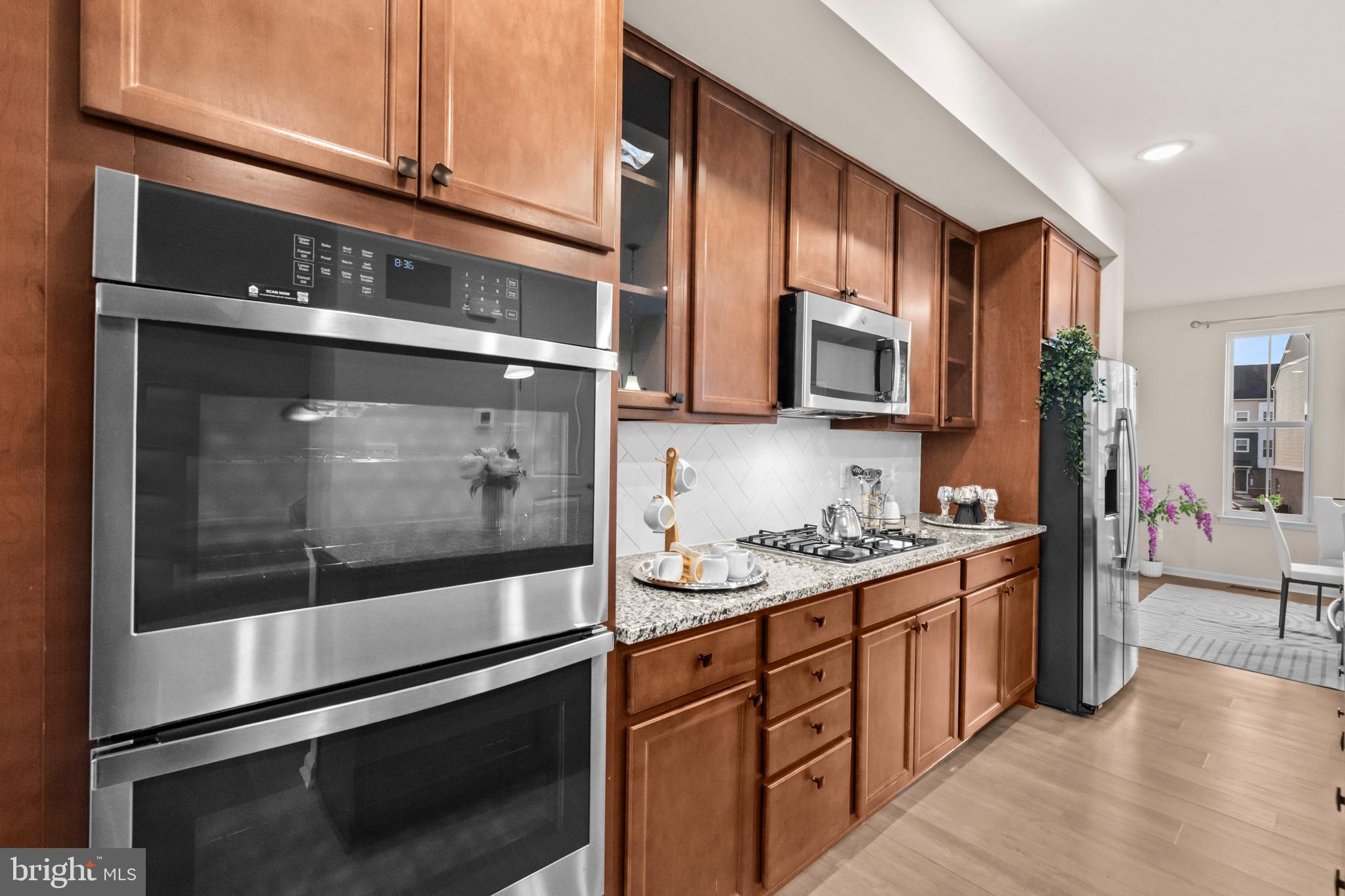 TOWNS AT MARKET COMMONS - Residential