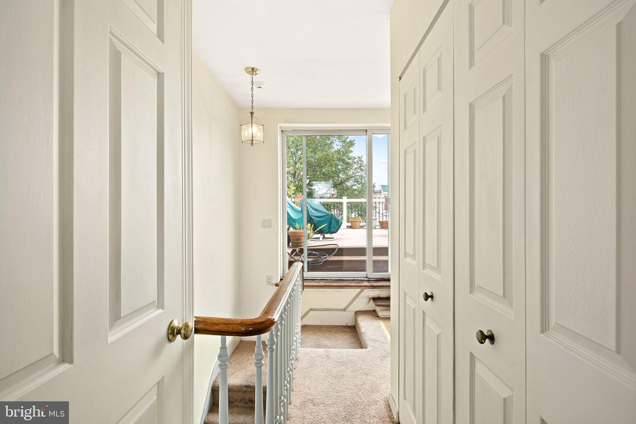 FAIRMOUNT - Residential