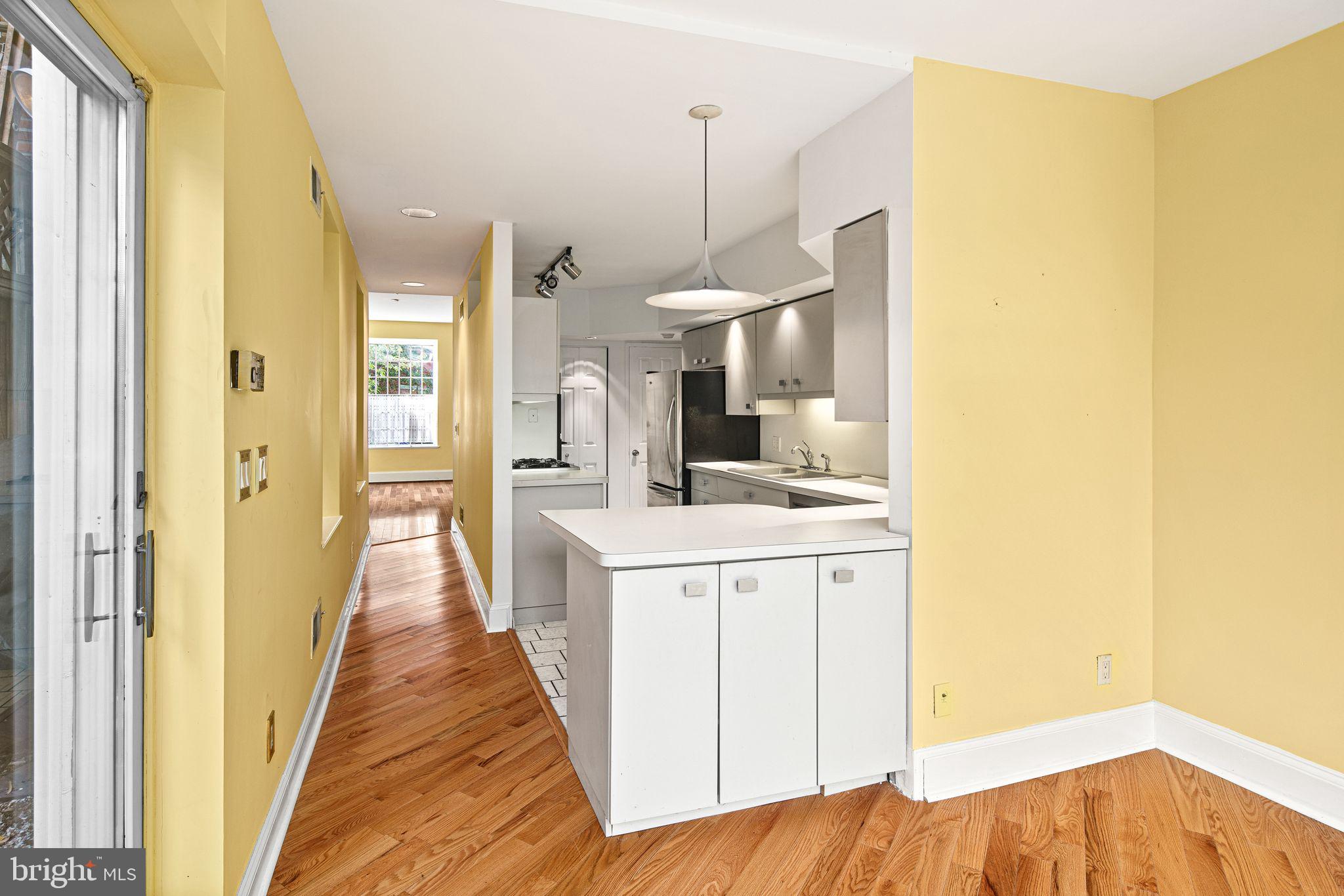 FAIRMOUNT - Residential
