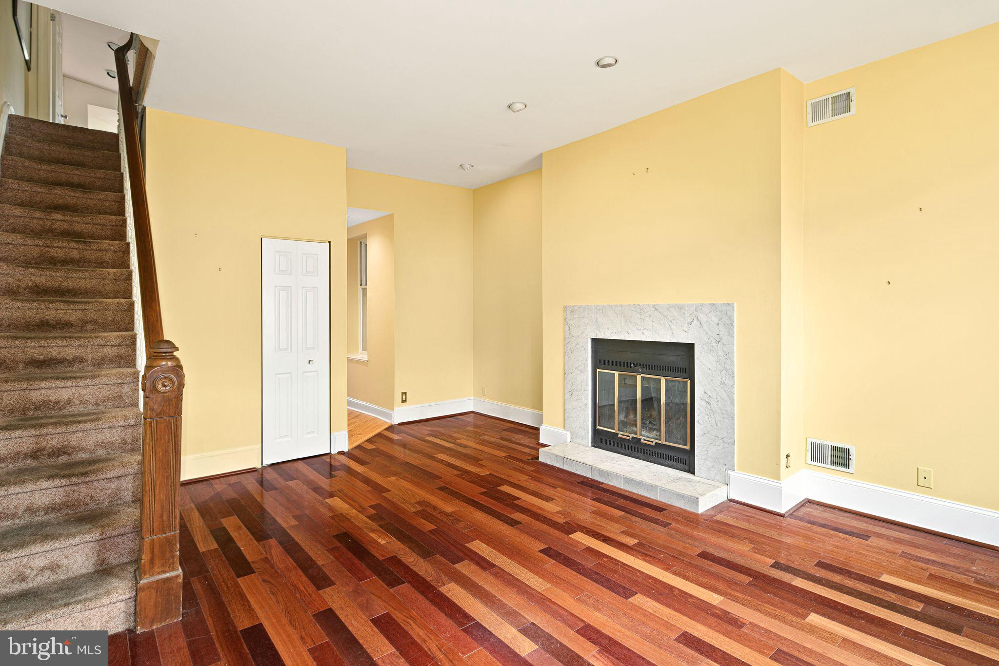 FAIRMOUNT - Residential