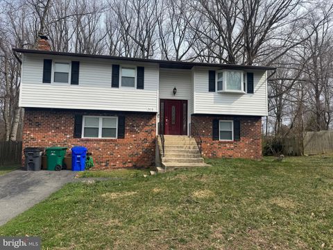 Homes For Sale - 9018 Holly Avenue<br/> Charles County, WALDORF, MD 20601