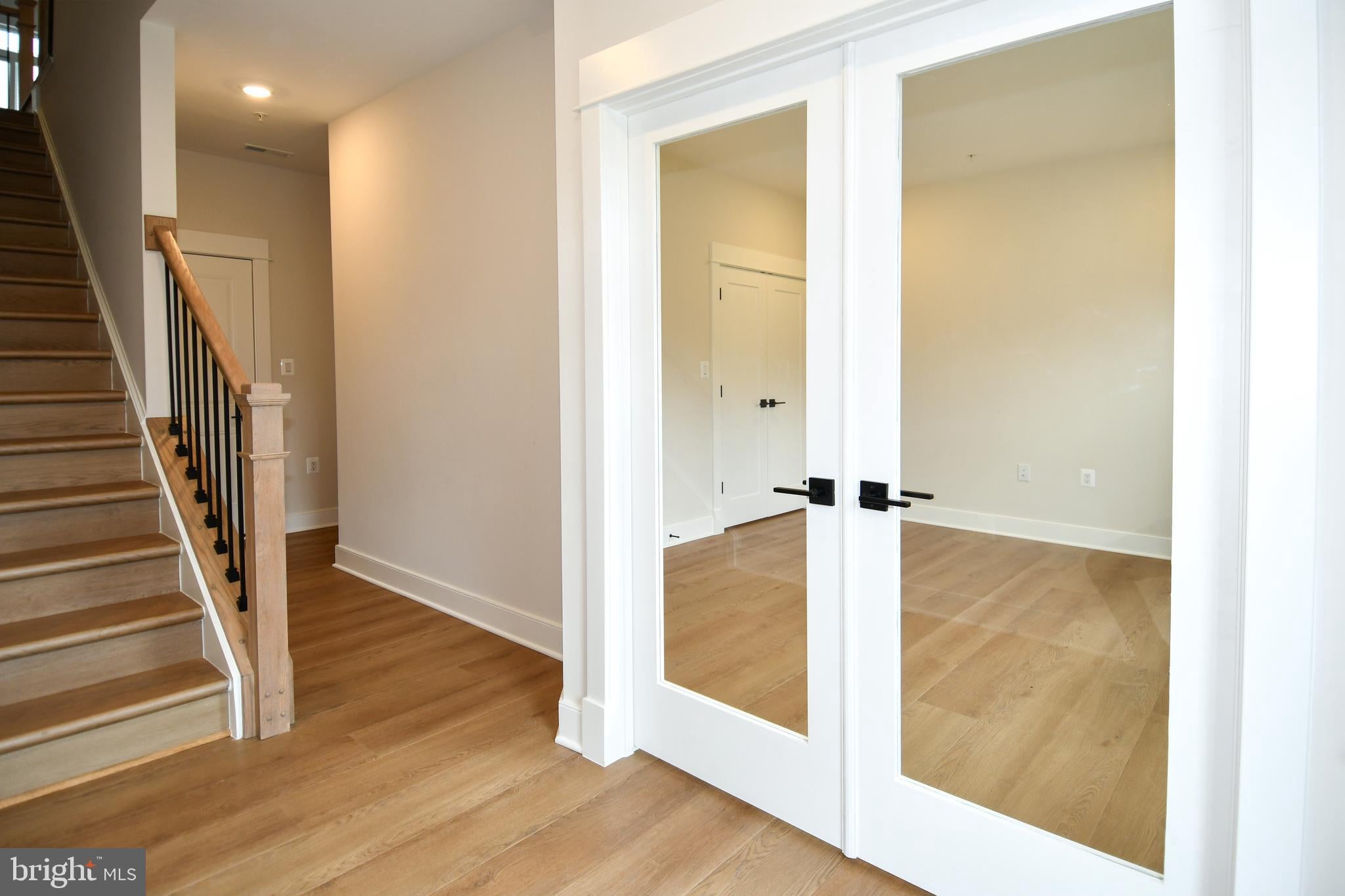 22799 TAWNY PINE