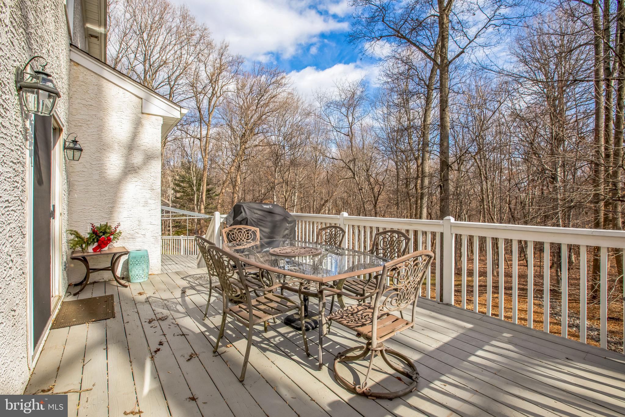 VIRGINIA GLEN - Residential