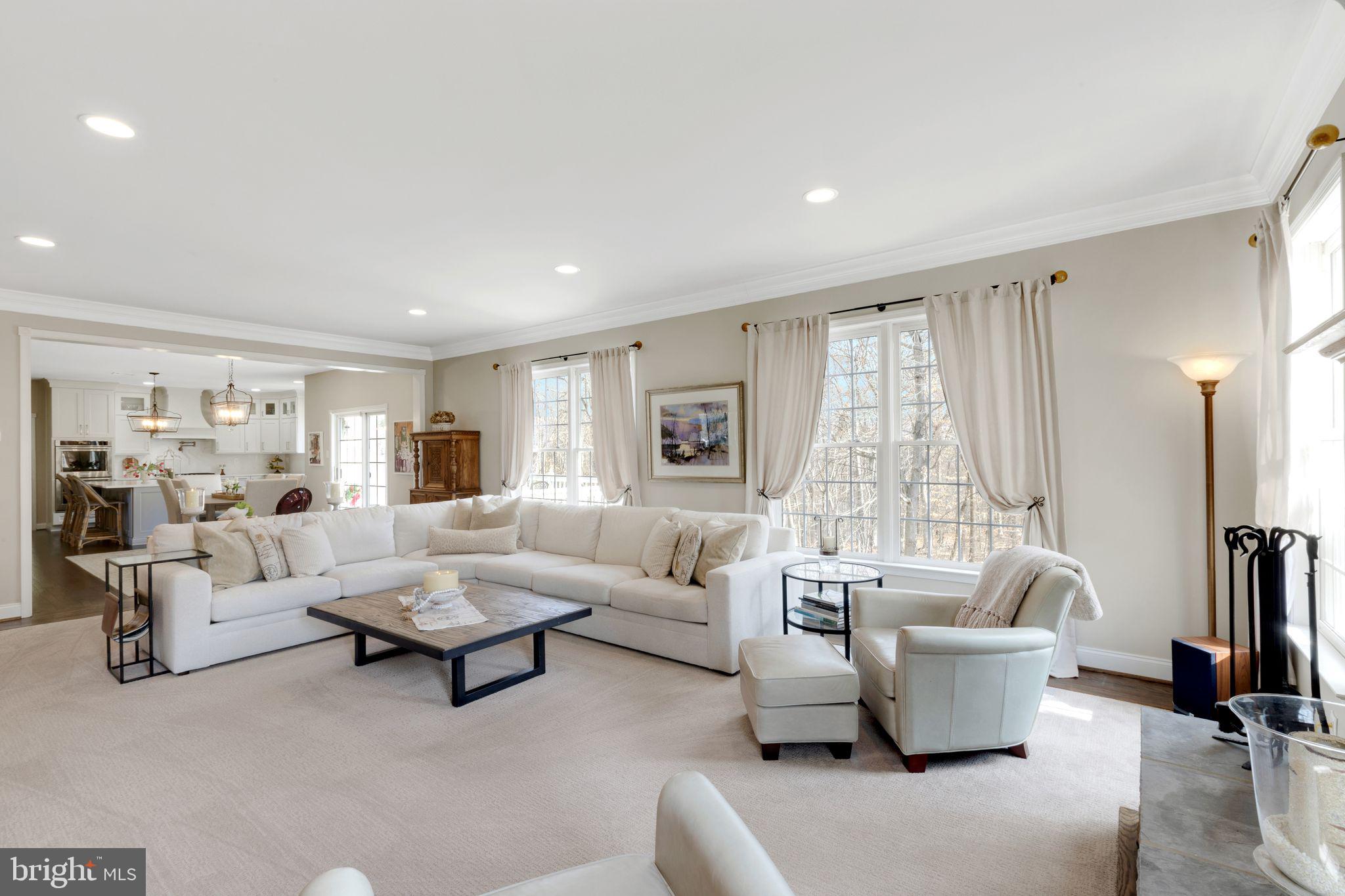 VIRGINIA GLEN - Residential