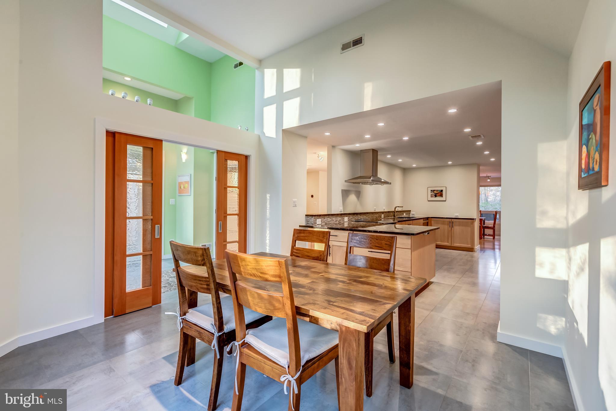 RESTON - Residential