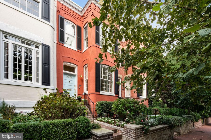 Classic Georgetown Federal home freshly updated by BOWA & Jueneman in prime East Village location. Deceiving from the exterior, this home is almost 3,000 sqft with 3 generous bedrooms upstairs plus a finished Lower Level with rear entrance. Meticulously renovated with an addition and includes: new enlarged kitchen with custom cabinetry and built-in banquette breakfast space, widened staircase flooded with natural light from extra large skylight, custom built-in cabinets in living room and new vestibule/mud room entry. Upper Level features 3 large bedrooms and 2 full bathrooms with ample storage. Finished lower level offers a in-law suite with separate bedroom, full bath and kitchenette with private entrance to rear exterior and foot alley. Lush garden with new deck perfect for entertaining. Updated systems and roof replaced in 2015. Don’t miss this incredible opportunity to have a turnkey home on one of Georgetown’s best blocks!