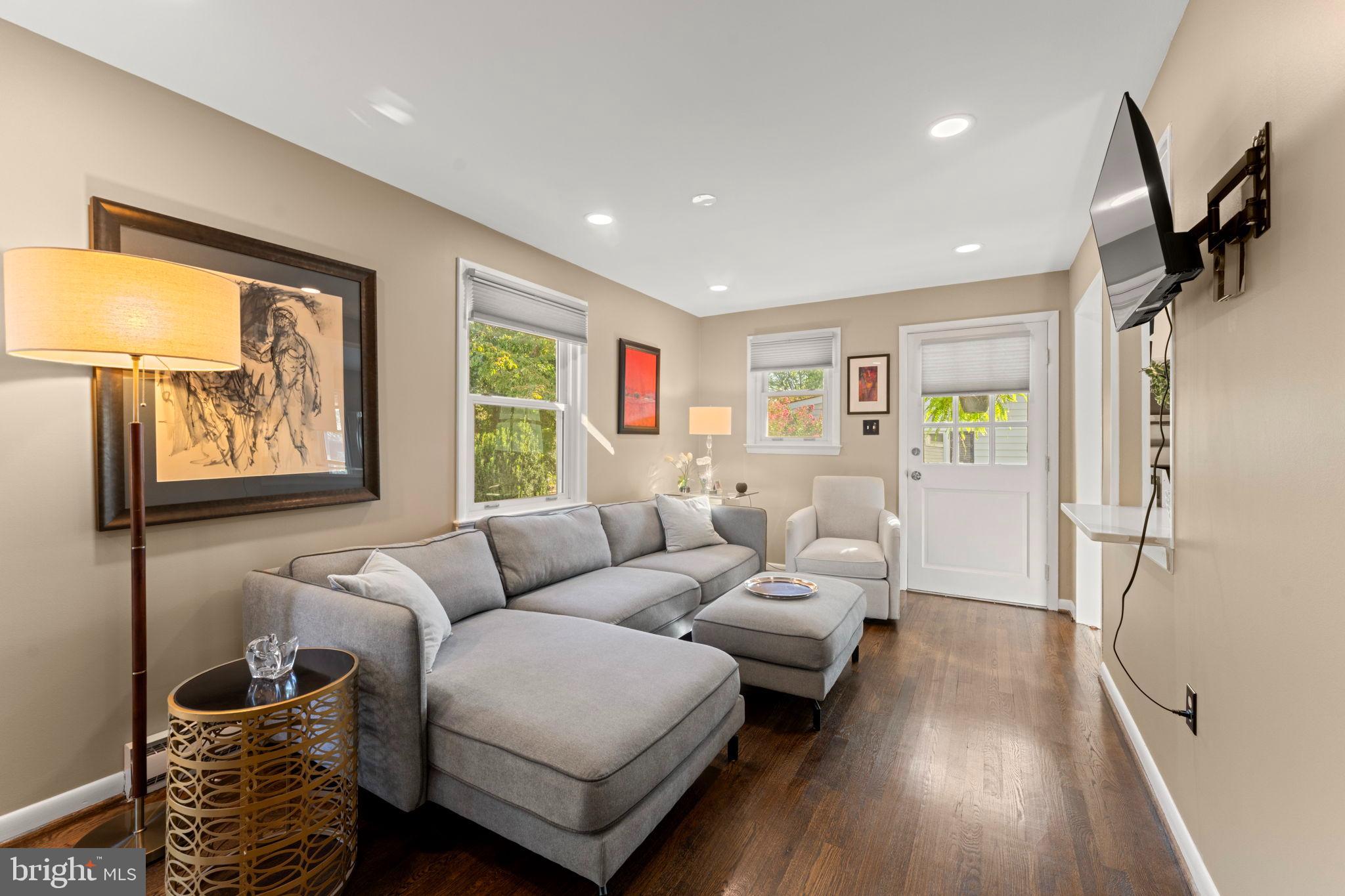 TYLER PARK - Residential