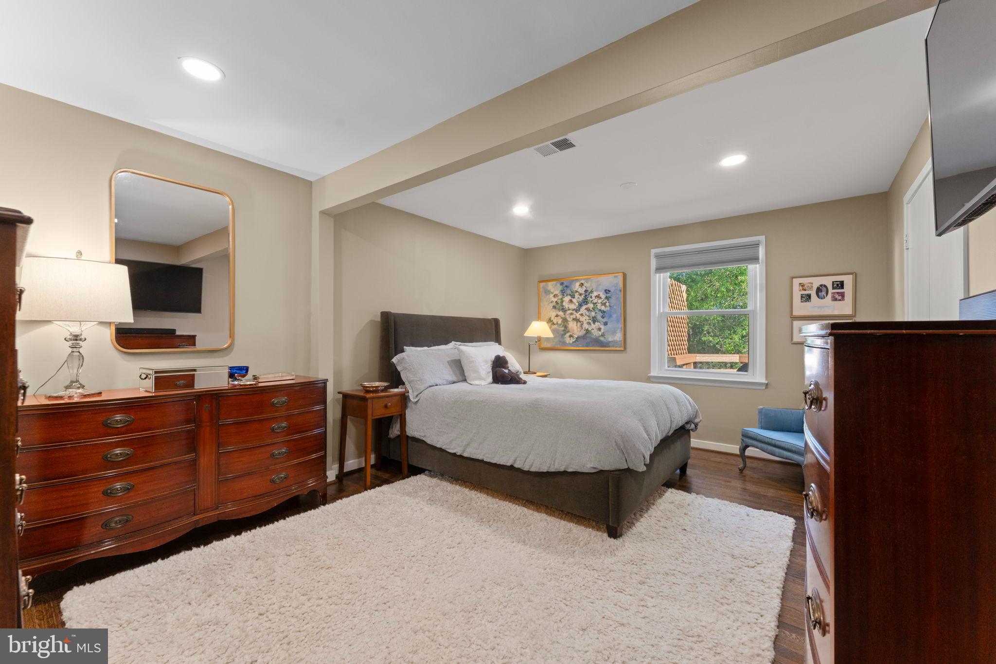 TYLER PARK - Residential