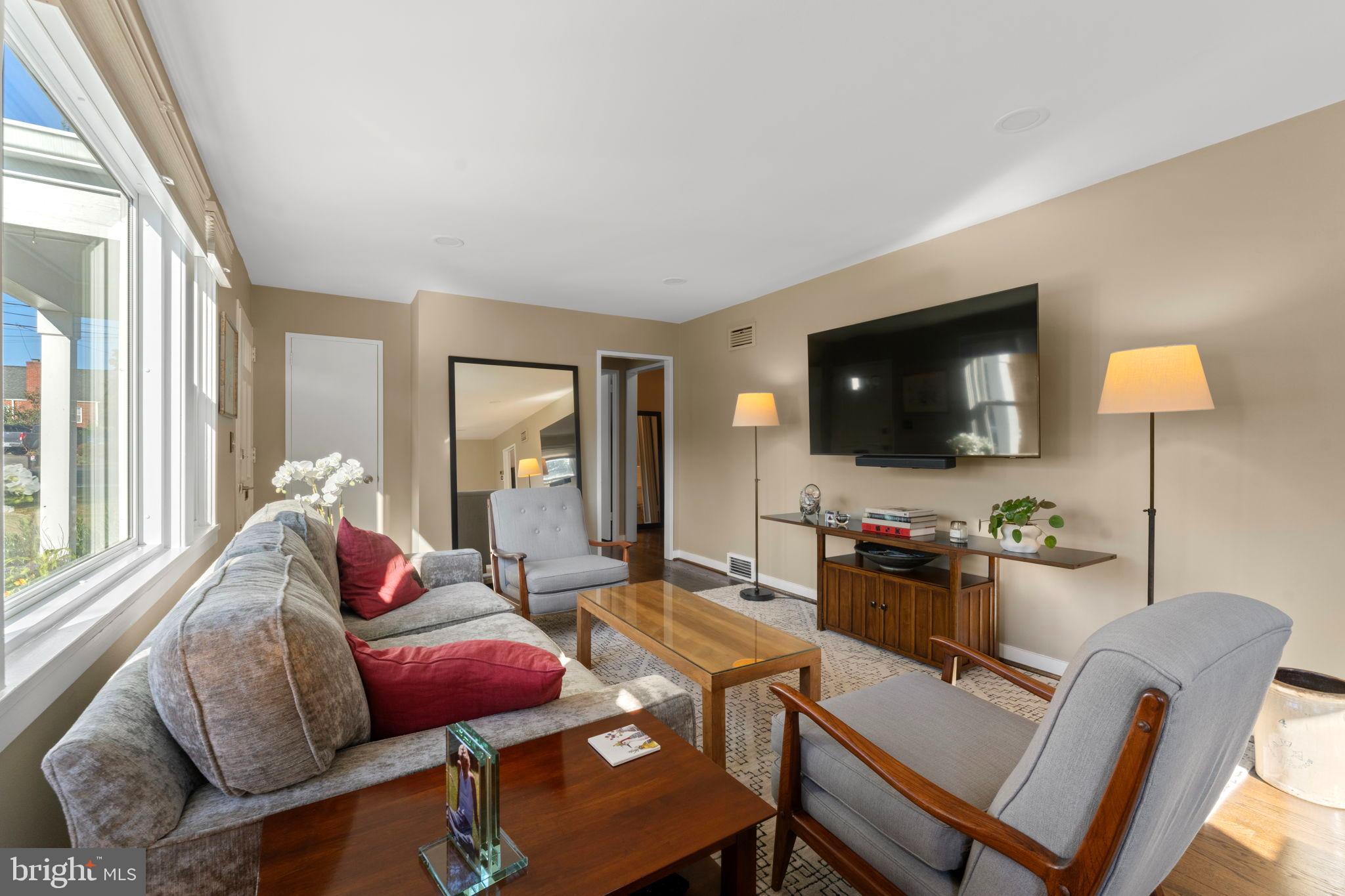 3012 GRAHAM COURT