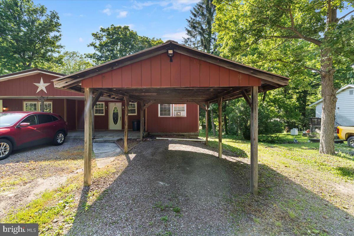 4249 CHESTNUT RIDGE ROAD