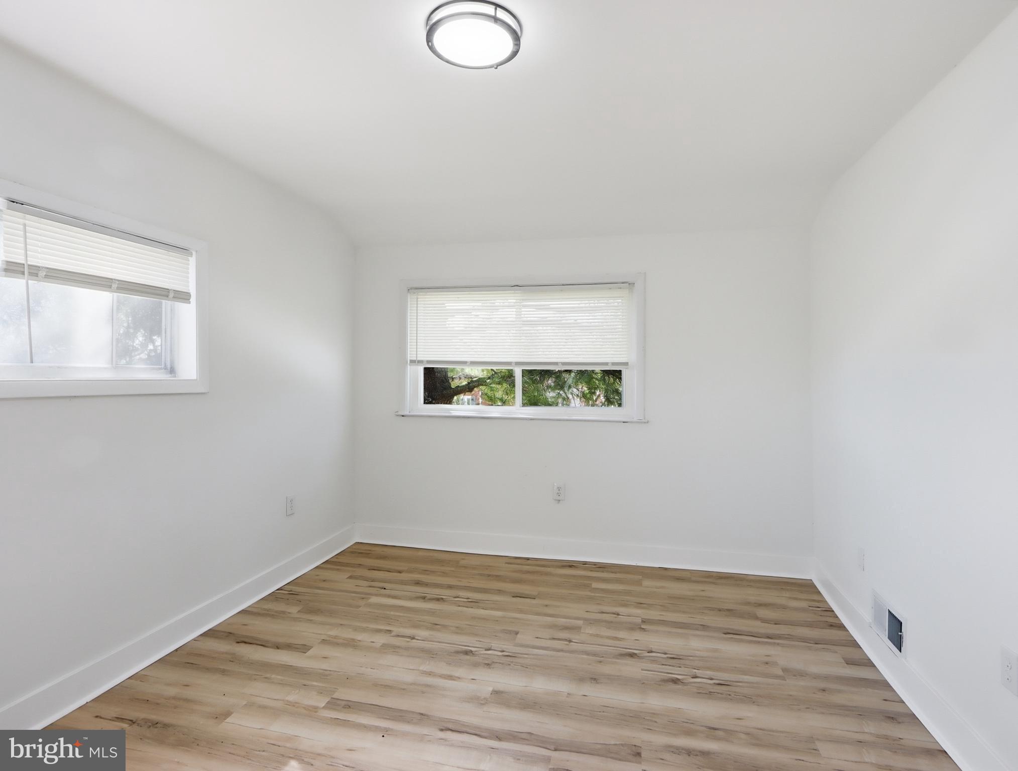 OAKLEIGH - Residential