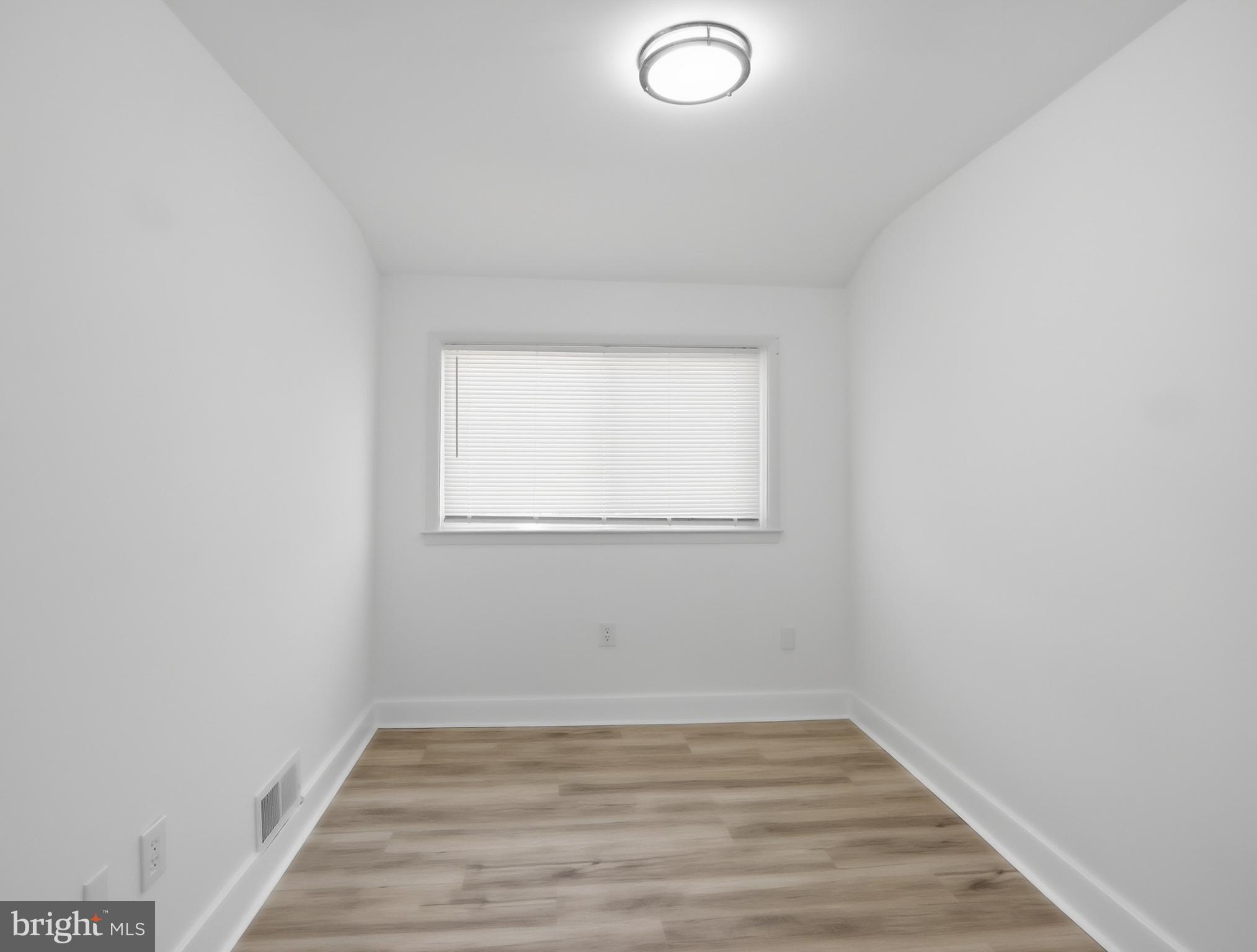 OAKLEIGH - Residential