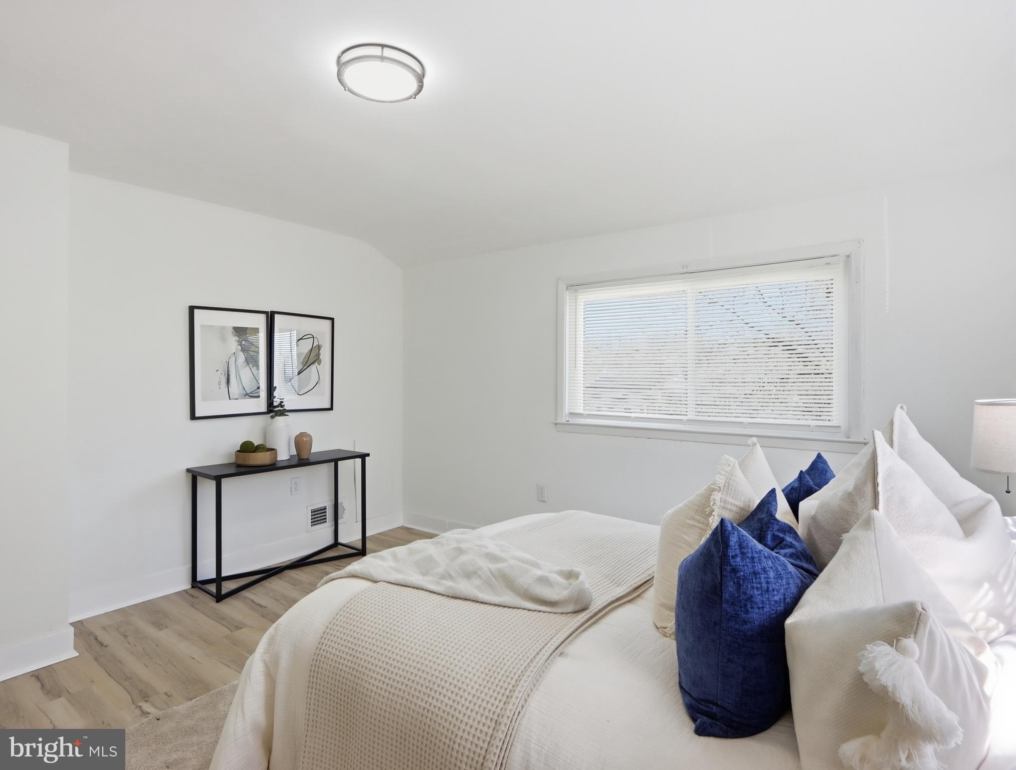 OAKLEIGH - Residential