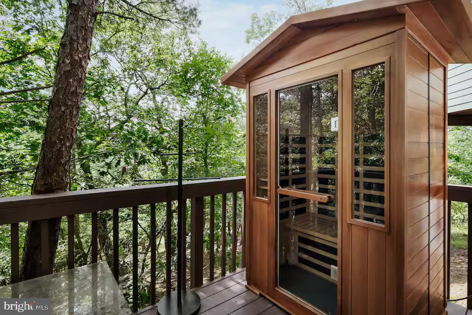 163 RACCOON ROAD