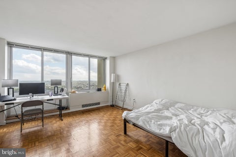 Condo For Rent - 604 S Washington Square #2113<br/> PHILADELPHIA, PA 19106