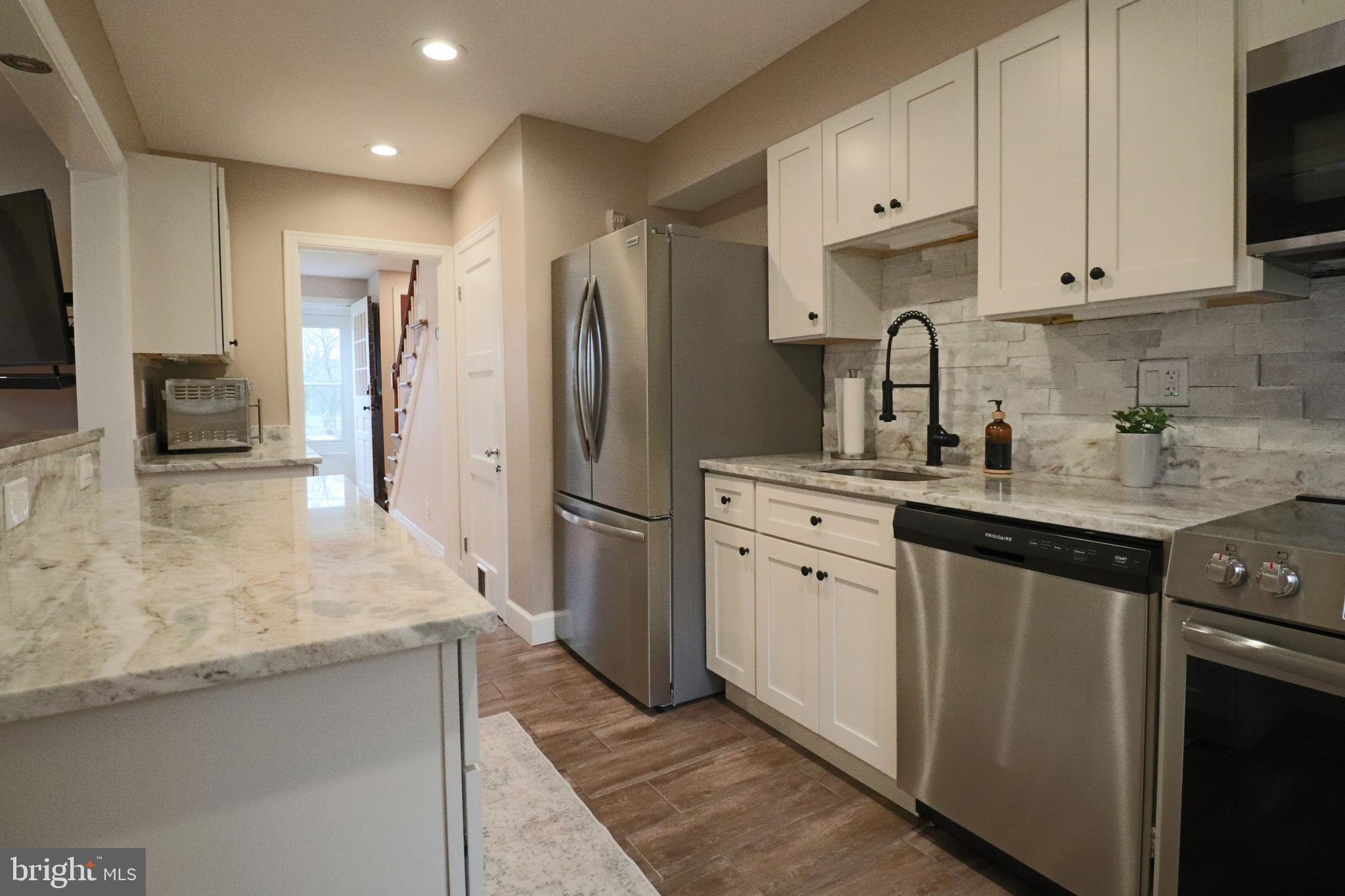 PARKVILLE - Residential