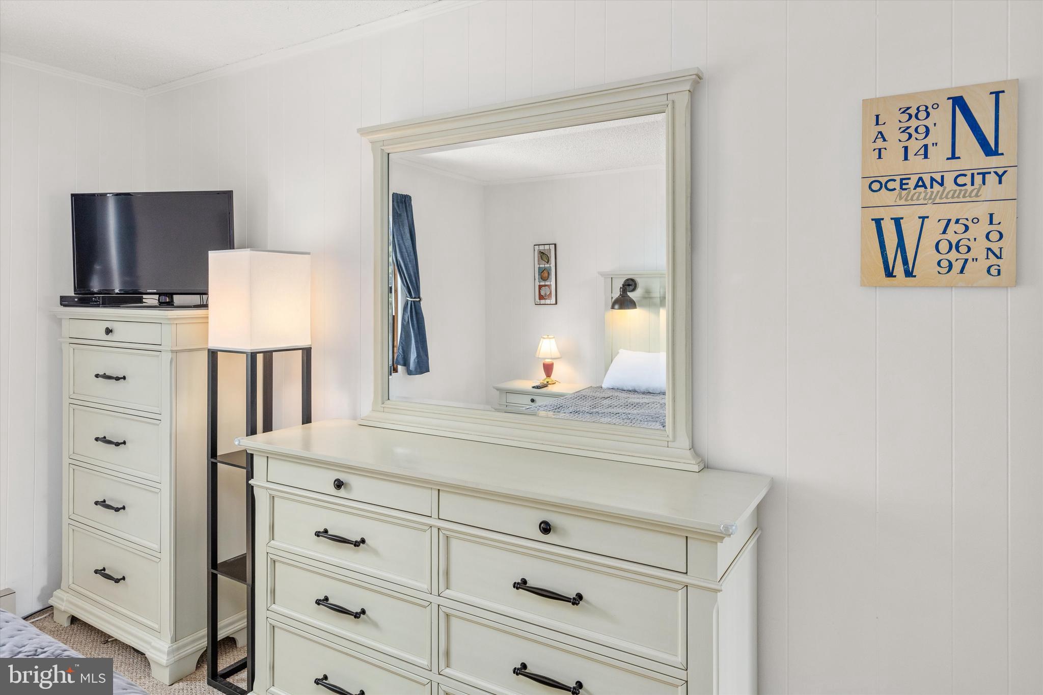 BAYSHORE ESTATES - Residential