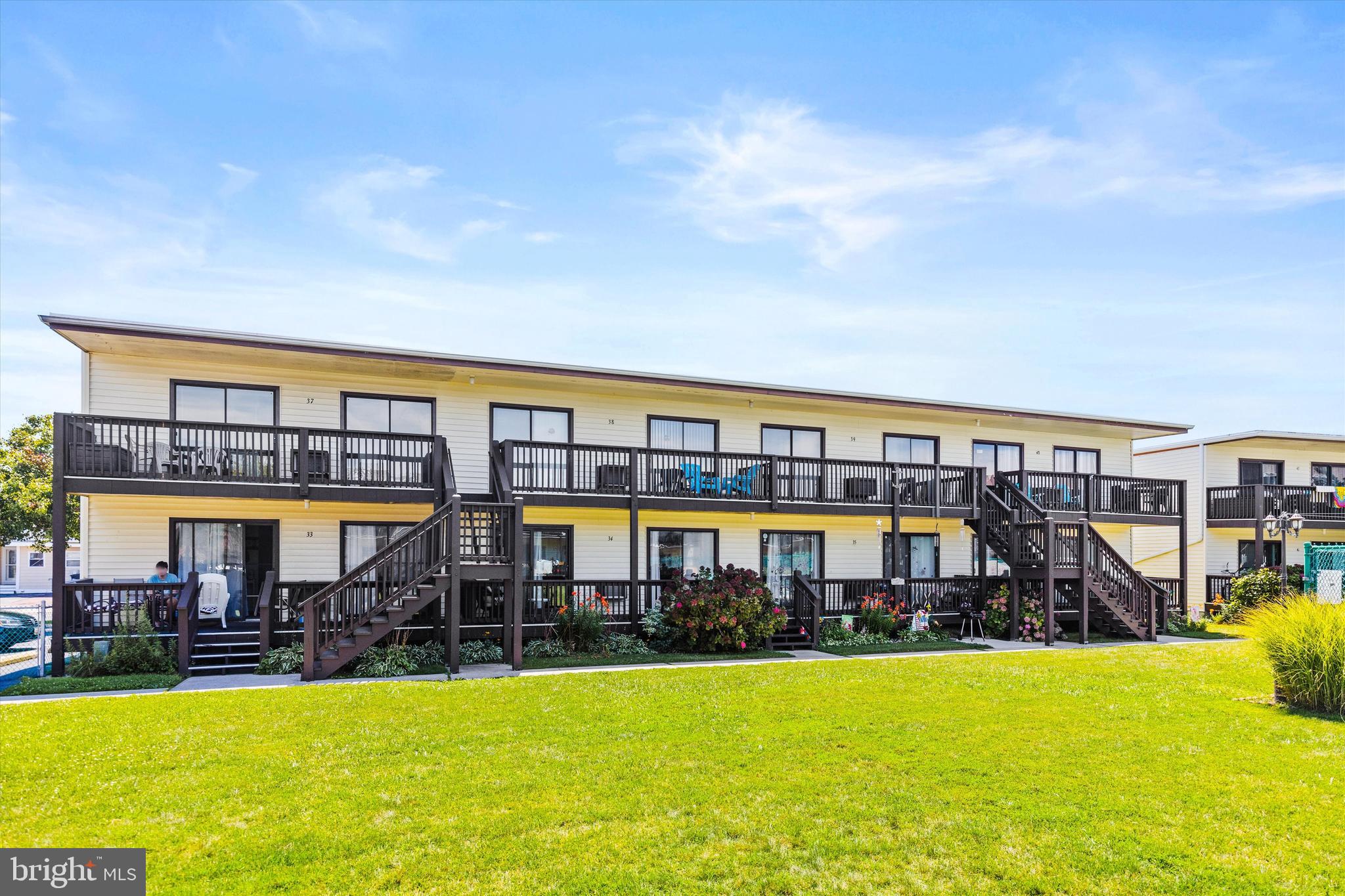 BAYSHORE ESTATES - Residential