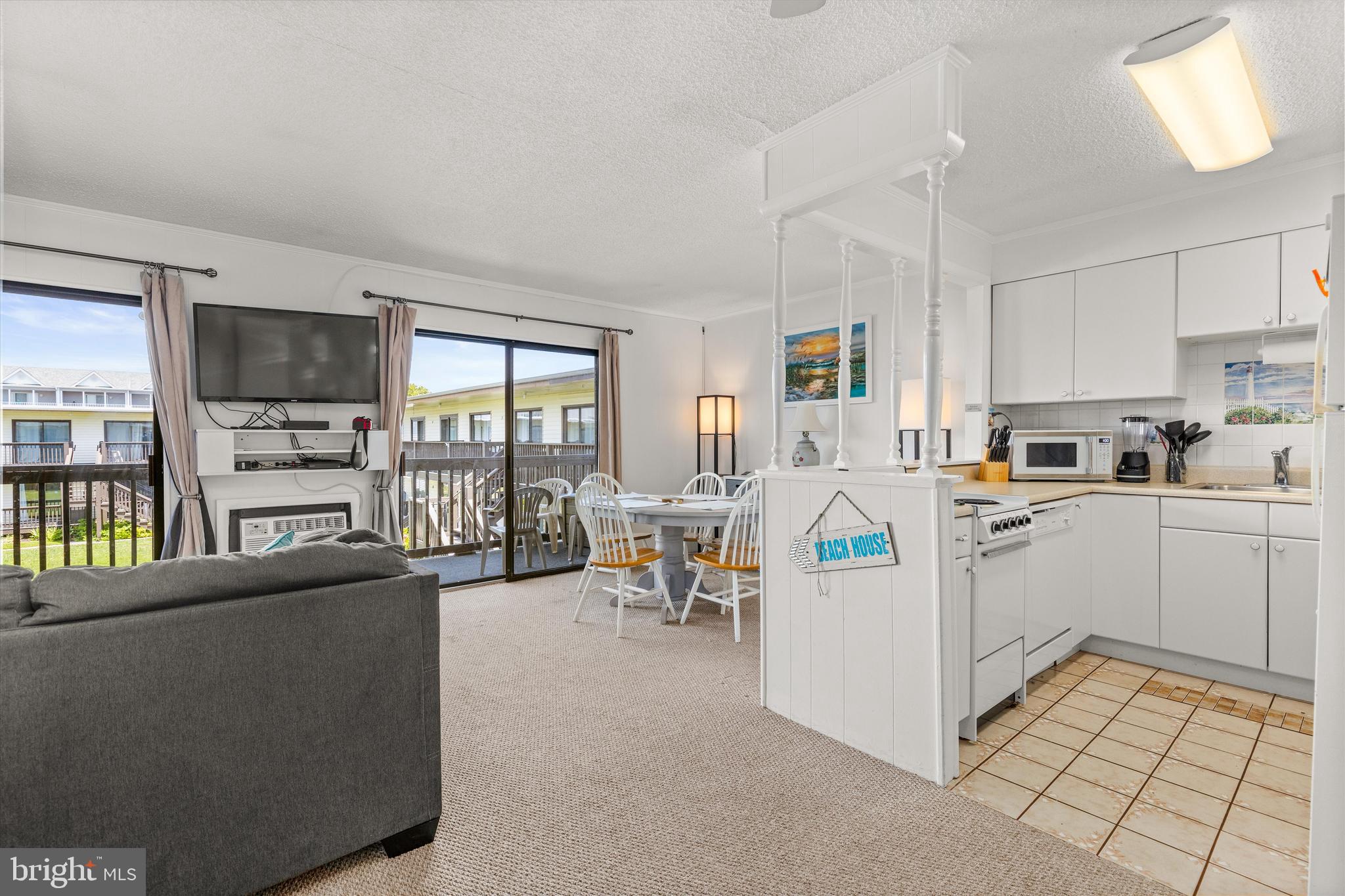 BAYSHORE ESTATES - Residential