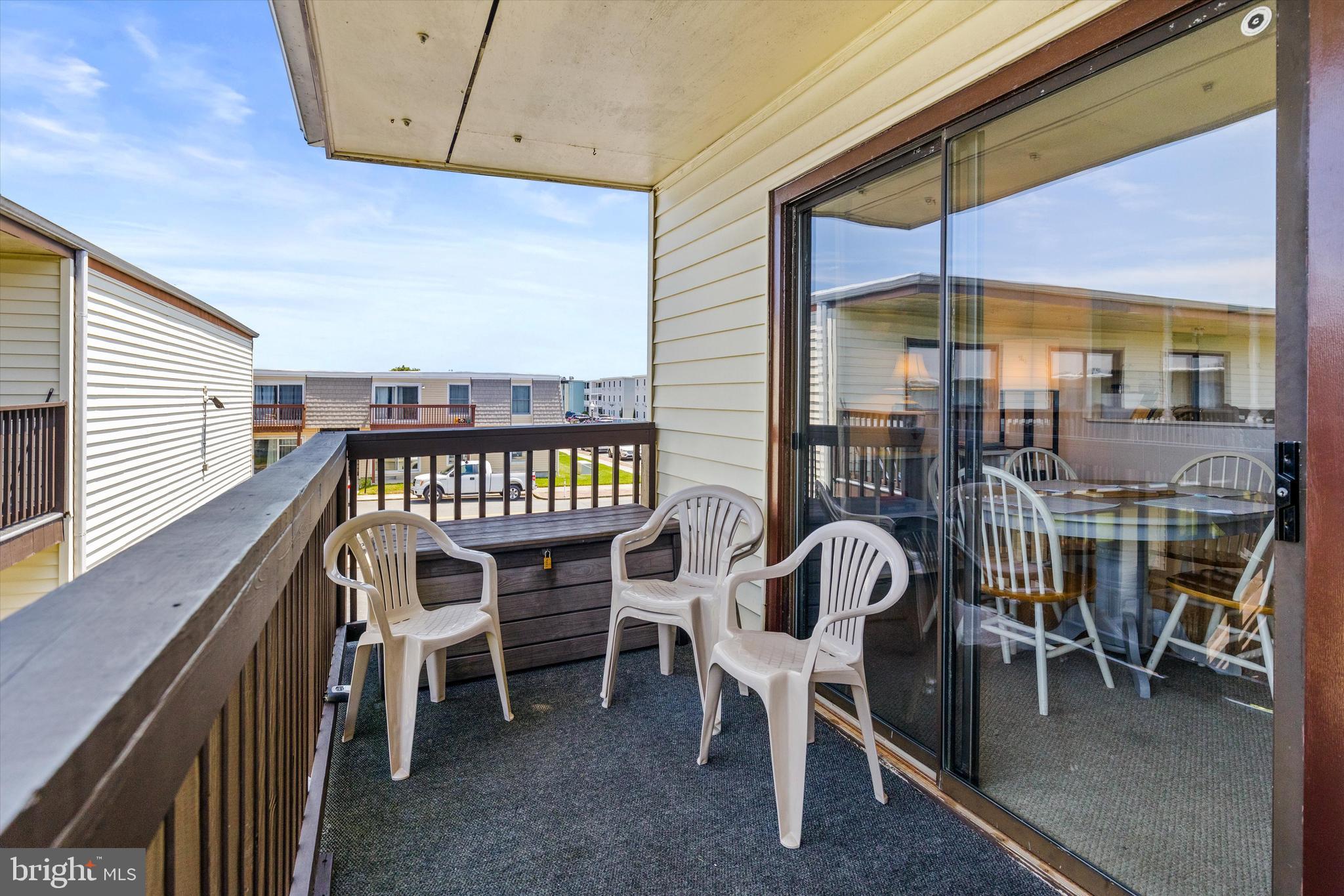 BAYSHORE ESTATES - Residential