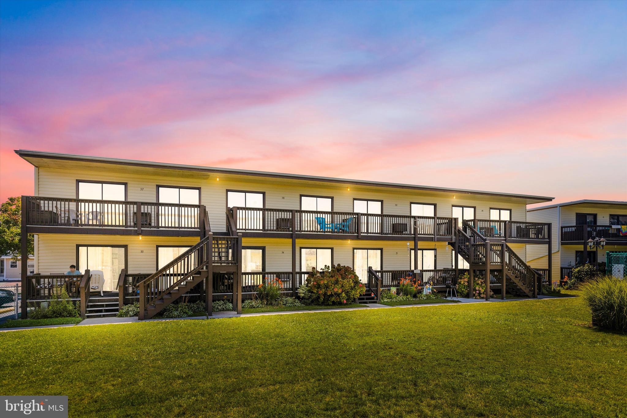 BAYSHORE ESTATES - Residential