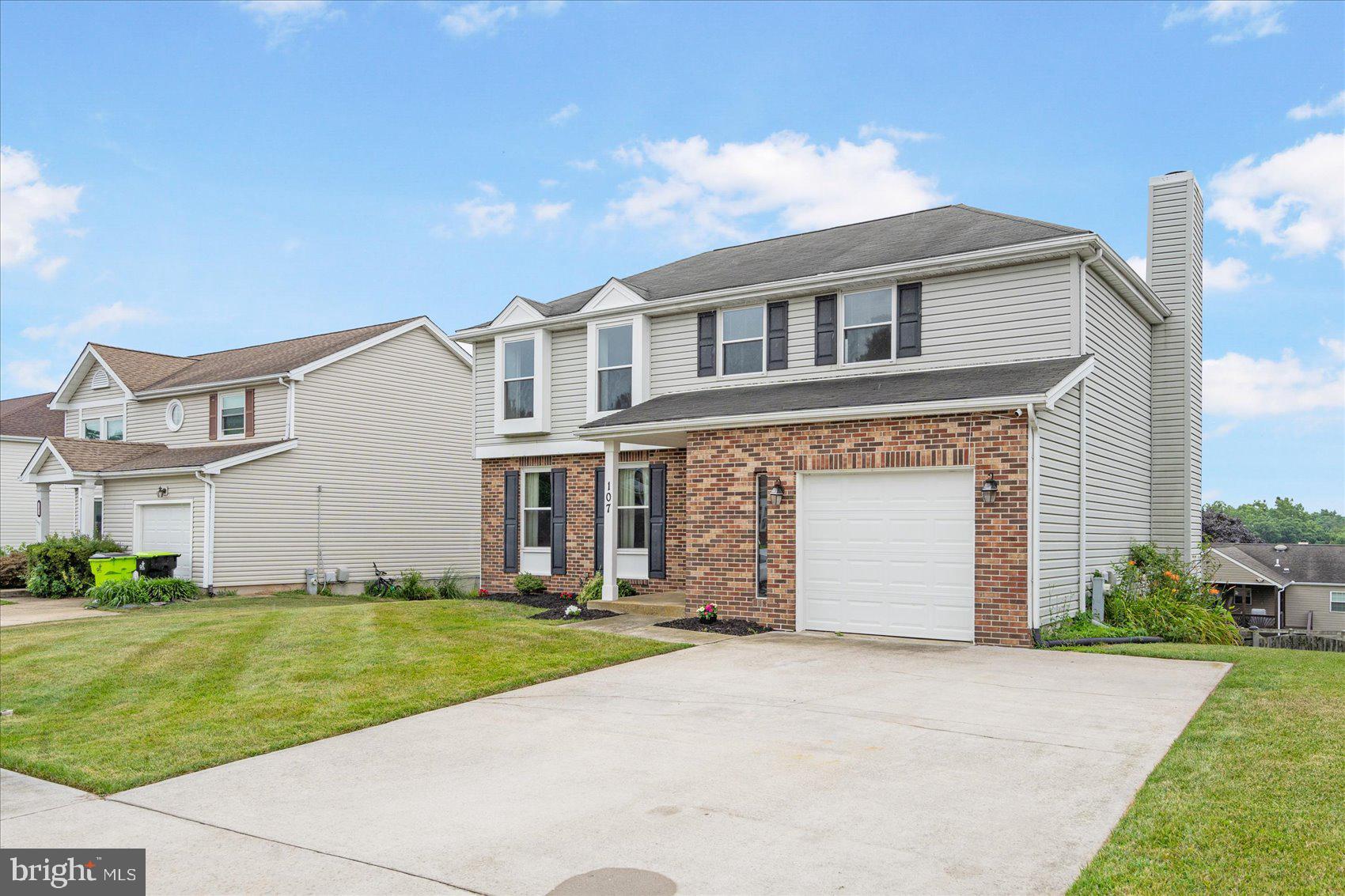 LAUREL VALLEY - Residential