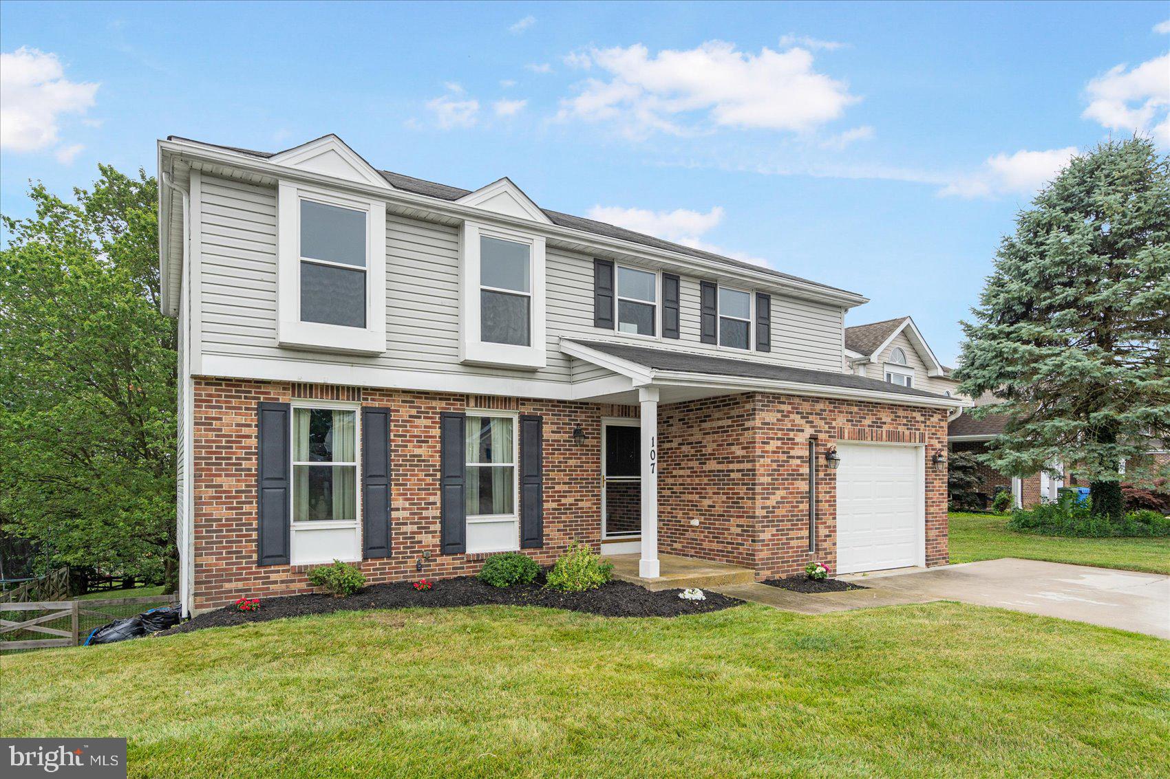 LAUREL VALLEY - Residential