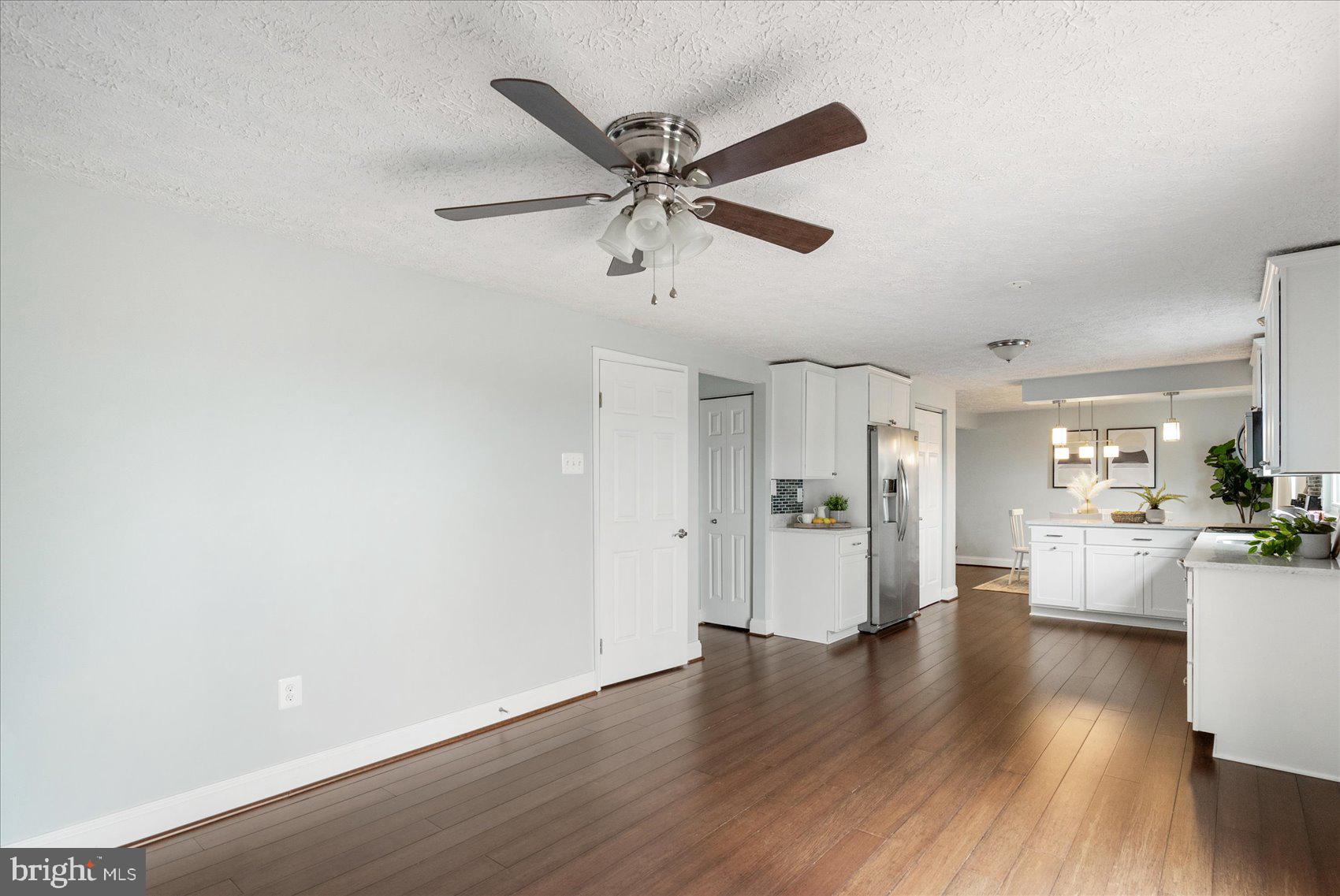 LAUREL VALLEY - Residential