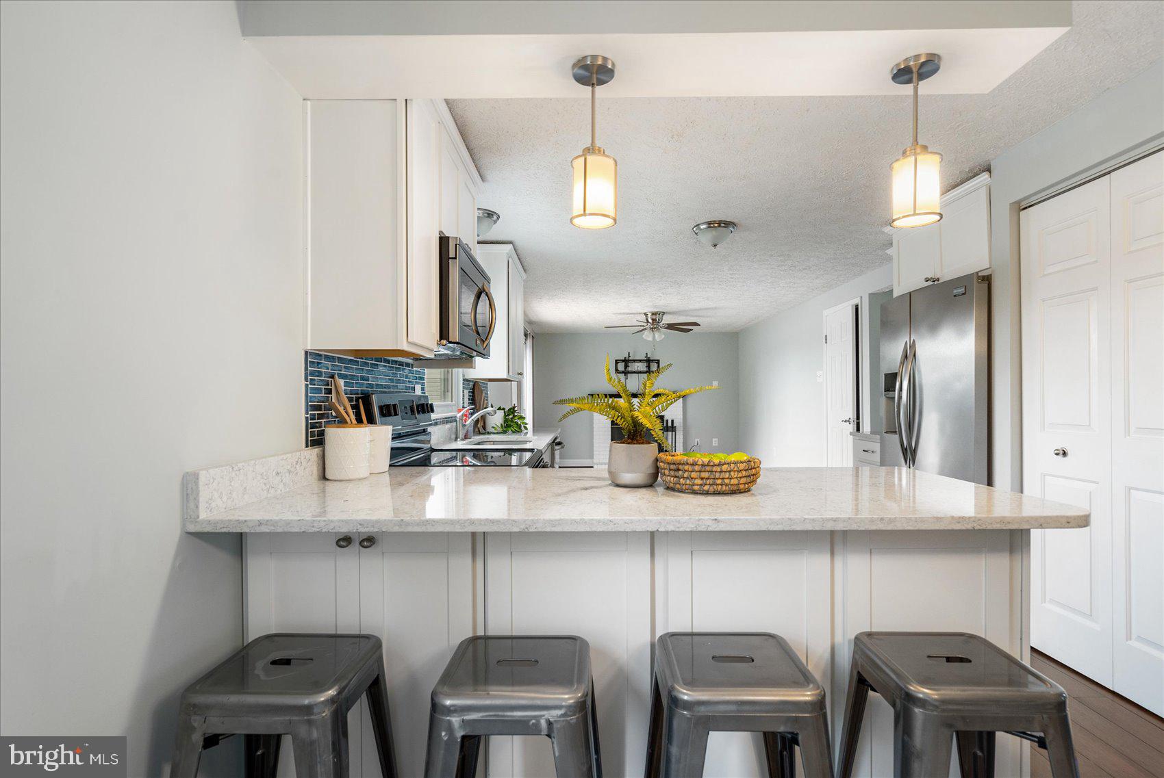 LAUREL VALLEY - Residential