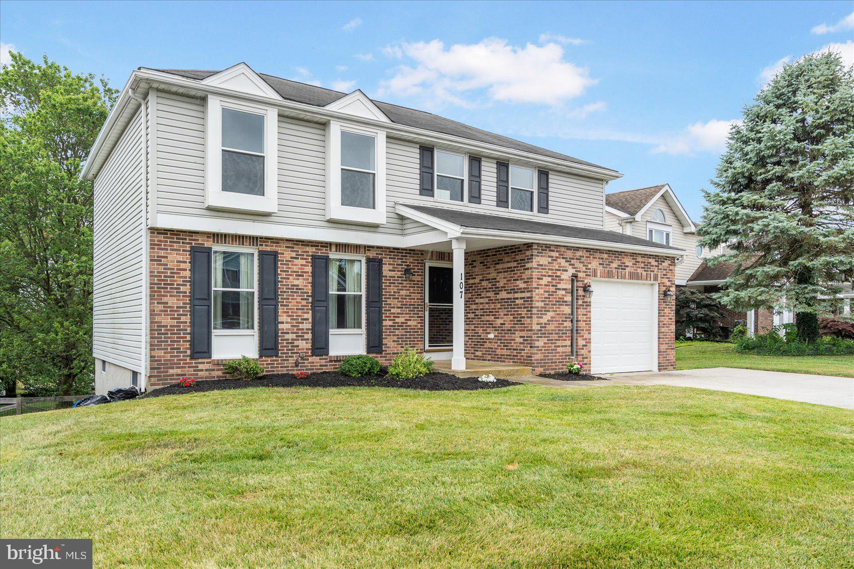 LAUREL VALLEY - Residential