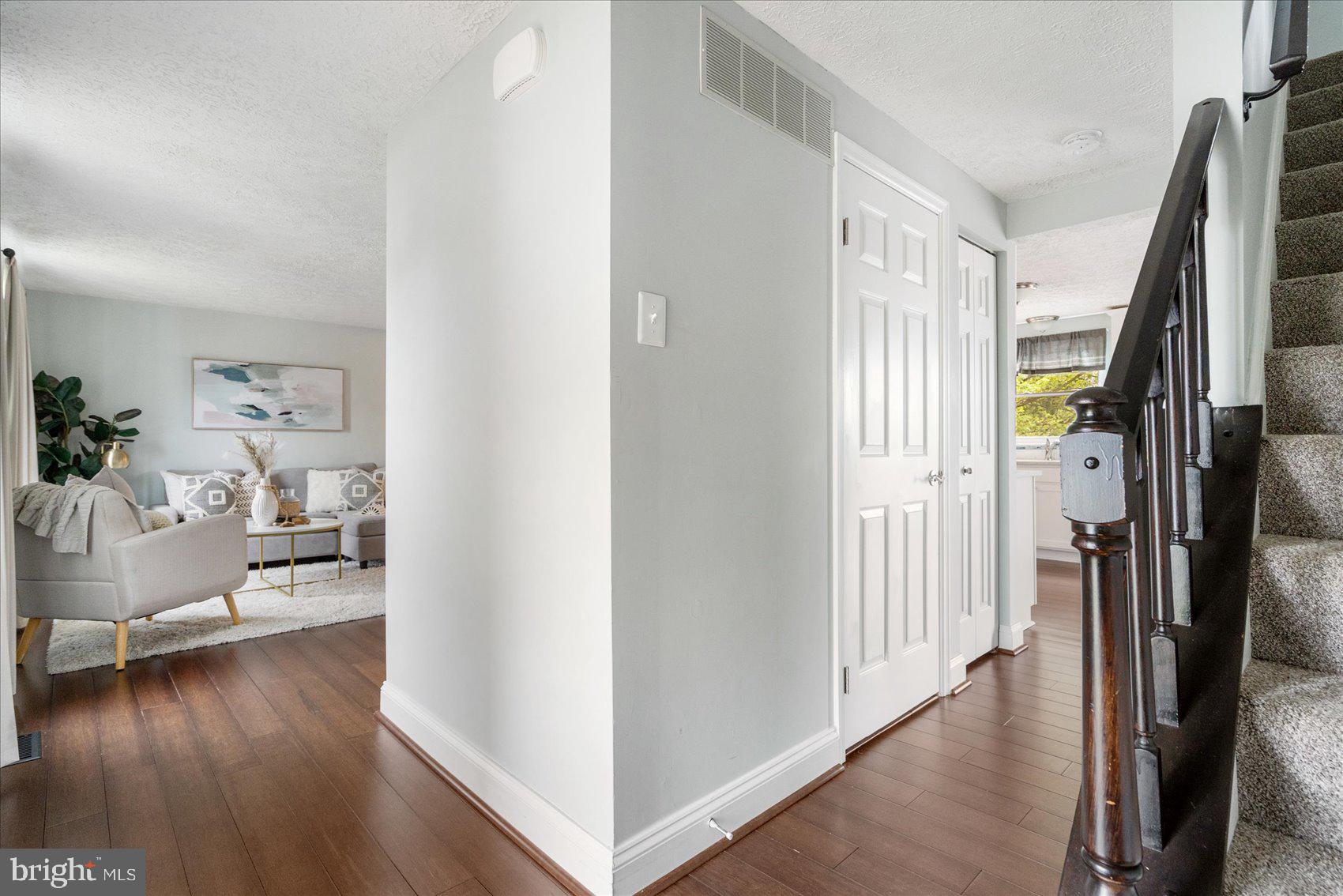 LAUREL VALLEY - Residential