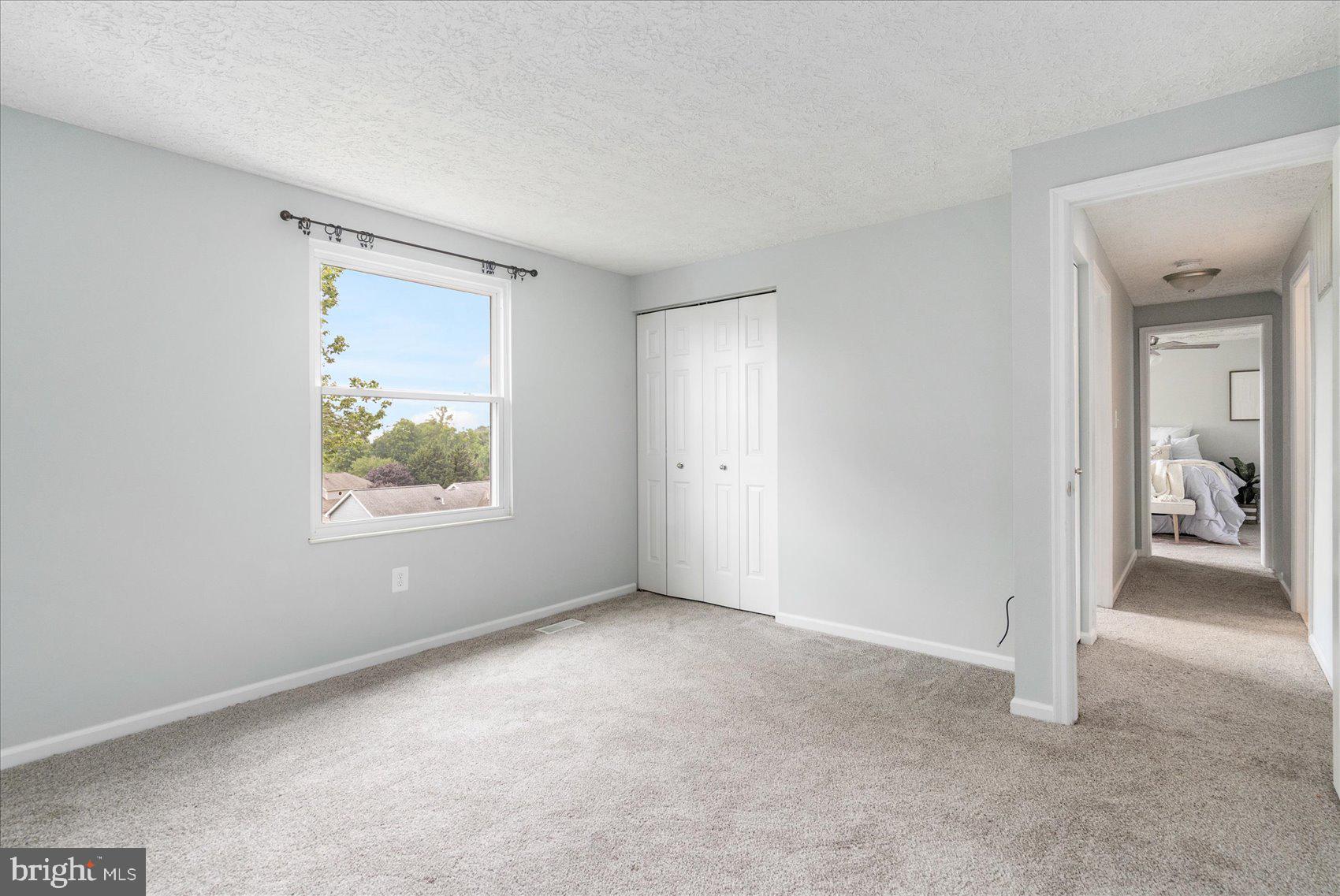 LAUREL VALLEY - Residential